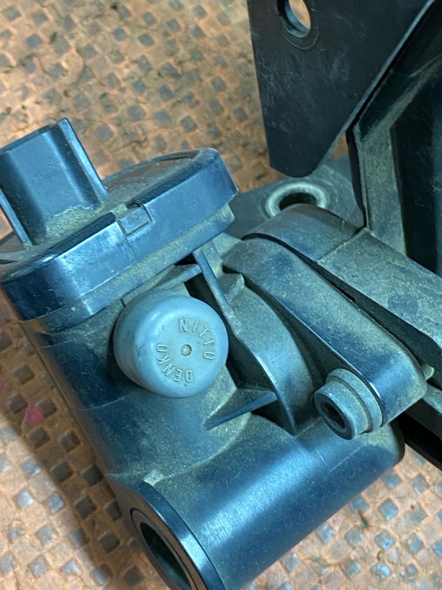 https://ycs.partsauto.market/partsauto-images/thmbs/userImages/4bc412e58a1c6cab6d9447373f981aa7/part/620ec58b-afde-4229-9ba7-1123d4ef071d_1784195285969.jpg