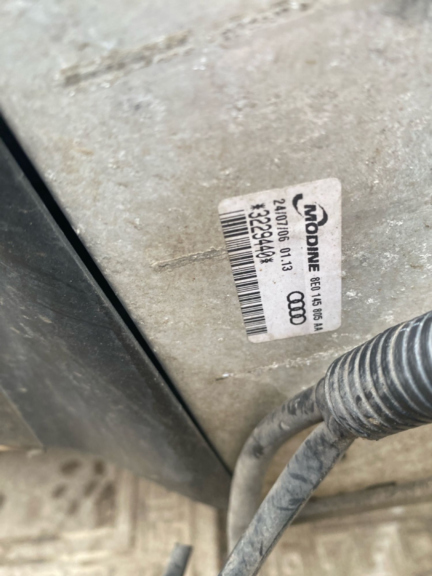 https://ycs.partsauto.market/partsauto-images/thmbs/userImages/4bc412e58a1c6cab6d9447373f981aa7/part/63b9e0bf-97c8-4524-9d52-067af29bfa09_1743014465063.jpg