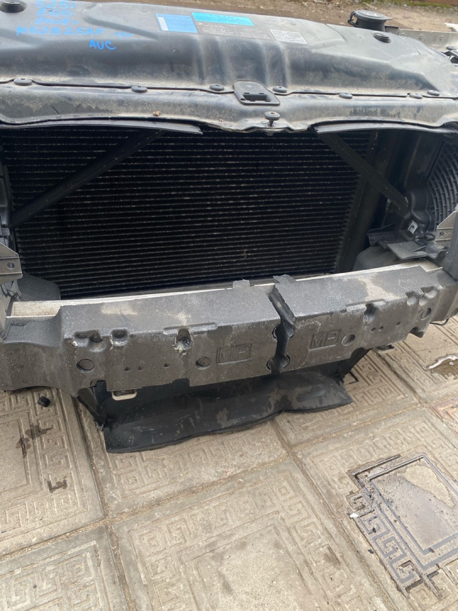 https://ycs.partsauto.market/partsauto-images/thmbs/userImages/4bc412e58a1c6cab6d9447373f981aa7/part/6c8afa24-4fc4-49df-ac5e-28f8605ad2dd_1741705831202.jpg