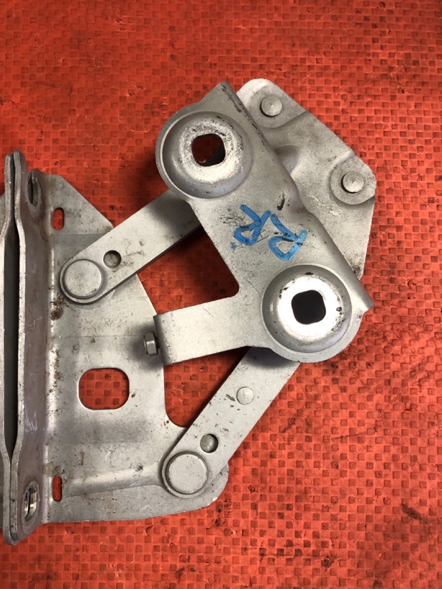 Петли капота Land Rover Range Rover L322 пара, 3000 рублей, Москва