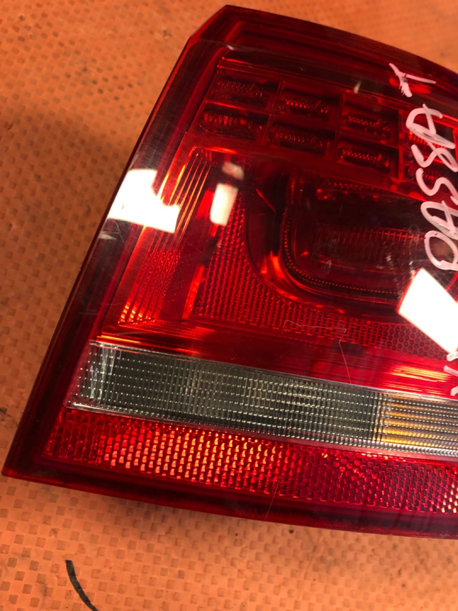 Фонарь задний правый Volkswagen Passat B7 Alltrack, 9000 рублей, Москва