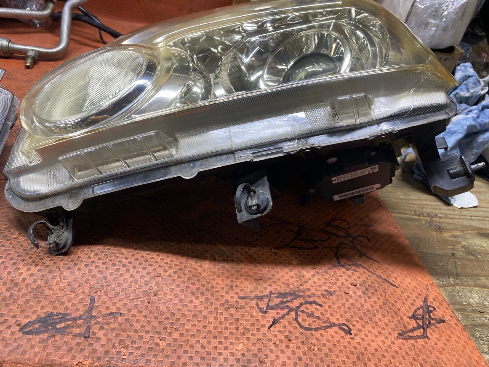 https://ycs.partsauto.market/partsauto-images/thmbs/userImages/4bc412e58a1c6cab6d9447373f981aa7/part/719c525a-6629-45fa-9def-3222d1c1761a_1783004462439.jpg