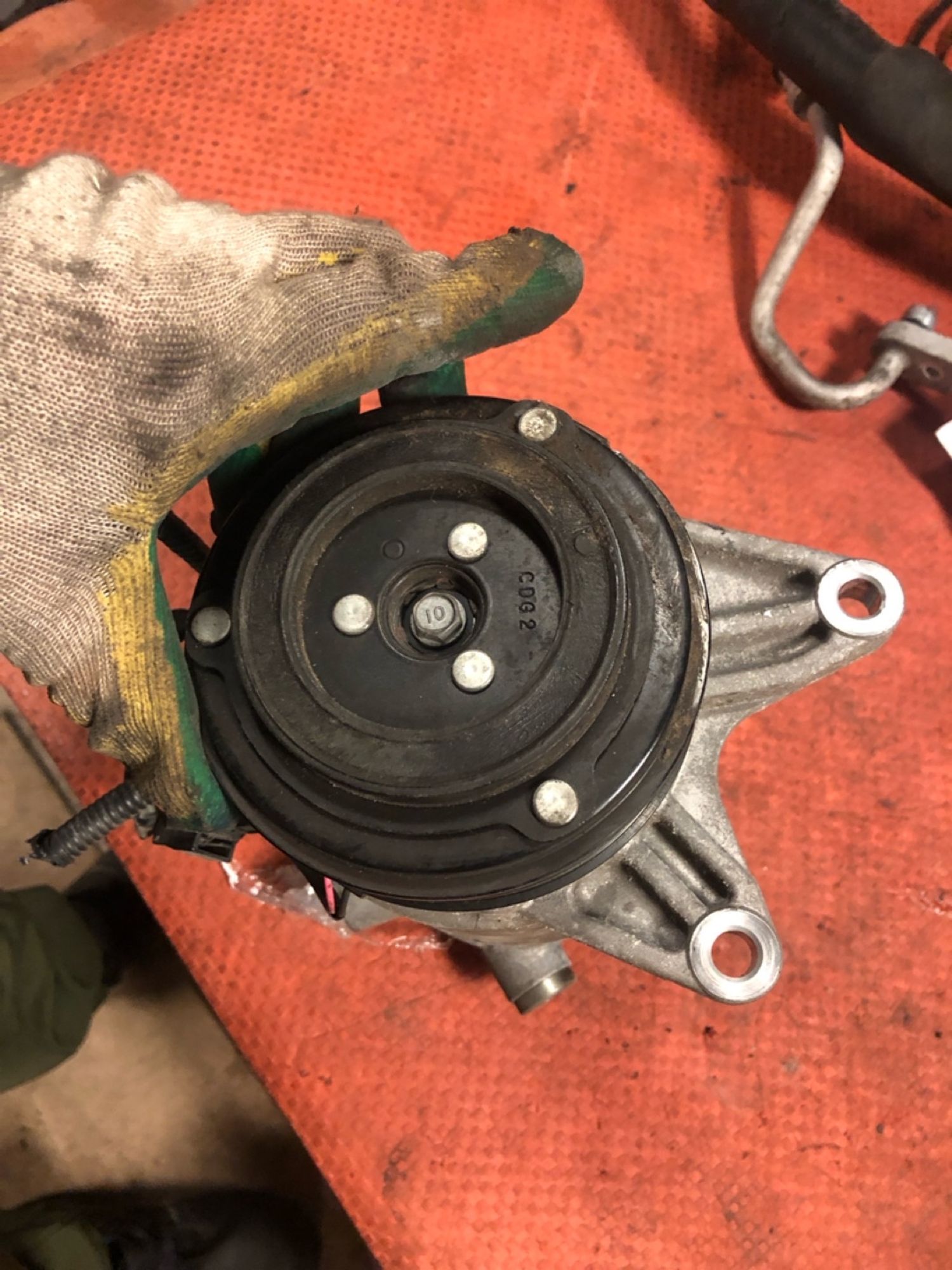 https://ycs.partsauto.market/partsauto-images/thmbs/userImages/4bc412e58a1c6cab6d9447373f981aa7/part/7337cf5e-df95-4f73-a9dc-b9d537bf0357_1740754872991.jpg