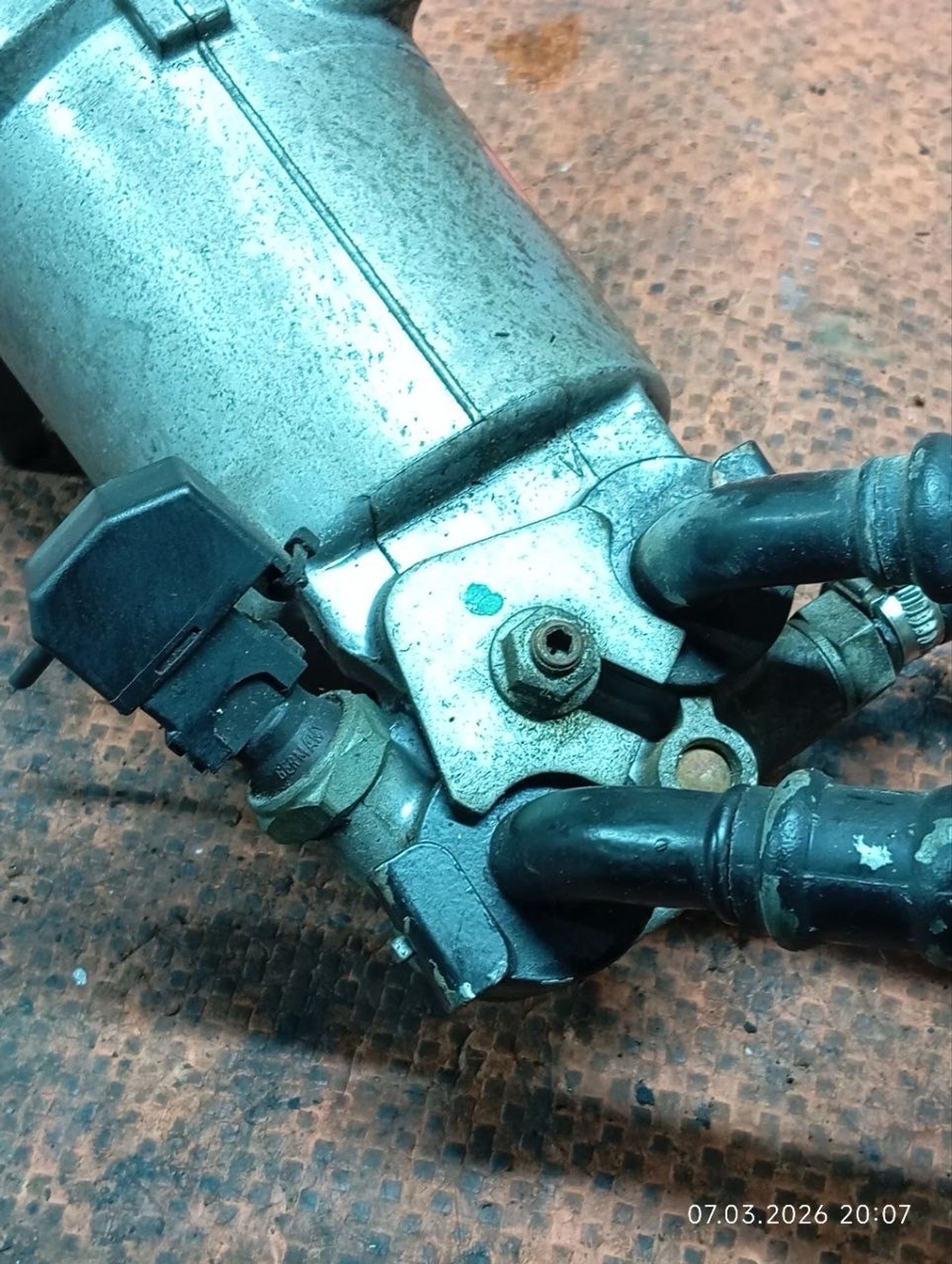 Корпус масляного фильтра Land Rover Range 3 L322, 5000 рублей, Москва