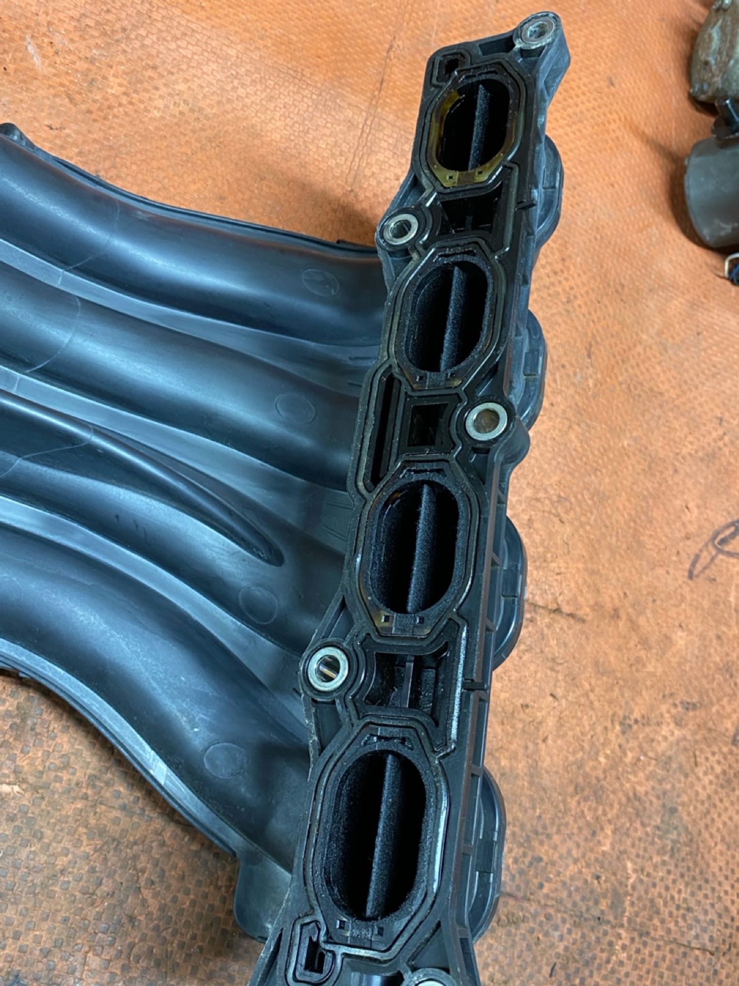 https://ycs.partsauto.market/partsauto-images/thmbs/userImages/4bc412e58a1c6cab6d9447373f981aa7/part/78b6db14-1718-497d-95b5-8388ab94d245_1784195292643.jpg