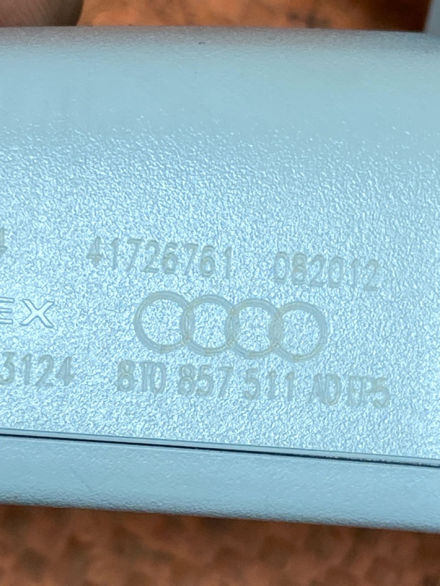 https://ycs.partsauto.market/partsauto-images/thmbs/userImages/4bc412e58a1c6cab6d9447373f981aa7/part/792a54e6-3dc4-43f7-97ae-da043f5b523f_1784114641100.jpg