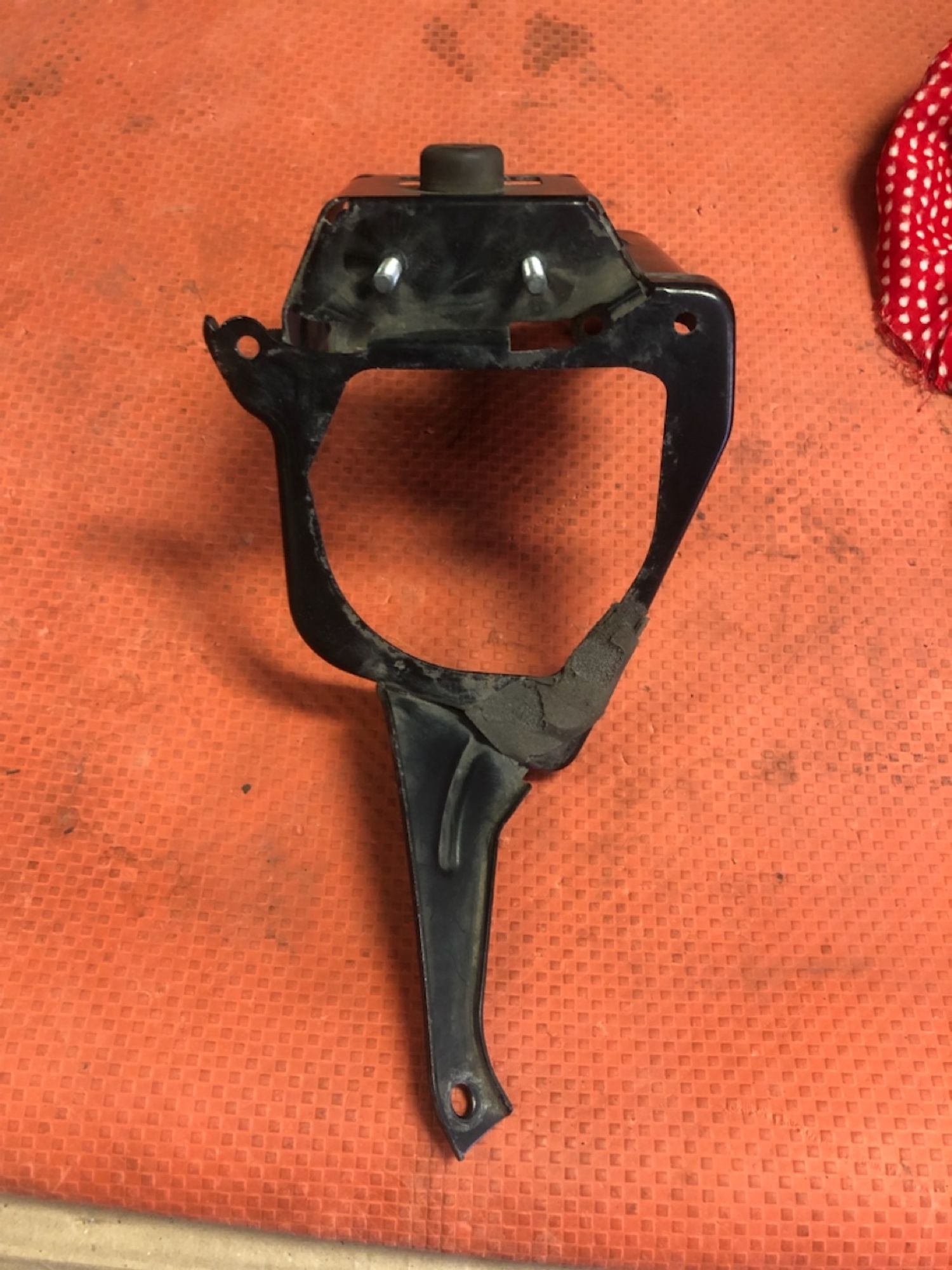 https://ycs.partsauto.market/partsauto-images/thmbs/userImages/4bc412e58a1c6cab6d9447373f981aa7/part/7c8b90ae-5cca-4bc5-bc85-0f29c3a6484f_1720532095313.jpg