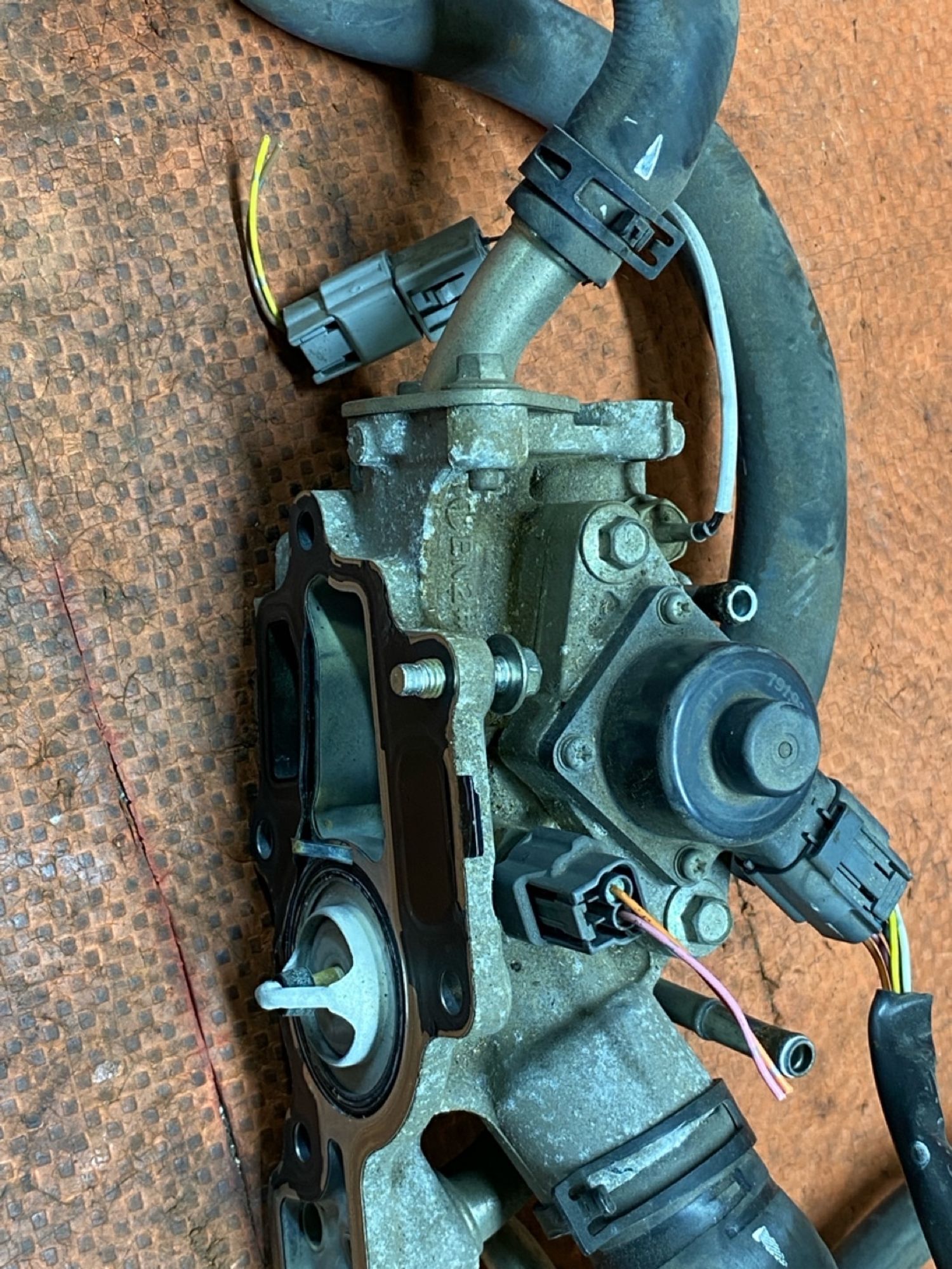 https://ycs.partsauto.market/partsauto-images/thmbs/userImages/4bc412e58a1c6cab6d9447373f981aa7/part/7cb7b541-0e10-48c5-8d03-957e394c43ed_1784195239693.jpg