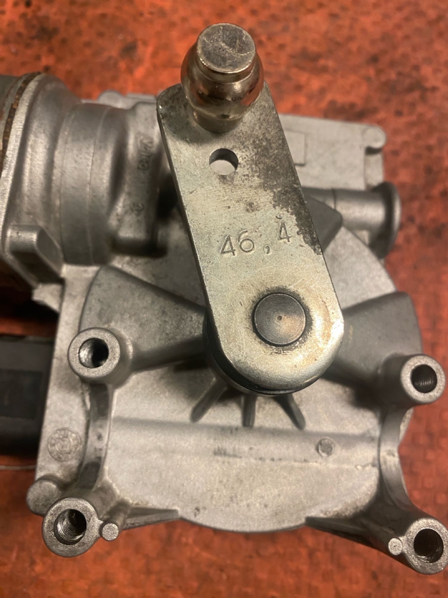 https://ycs.partsauto.market/partsauto-images/thmbs/userImages/4bc412e58a1c6cab6d9447373f981aa7/part/7cea2817-865b-49ca-a3b1-37d62eeca7cb_1744814927205.jpg