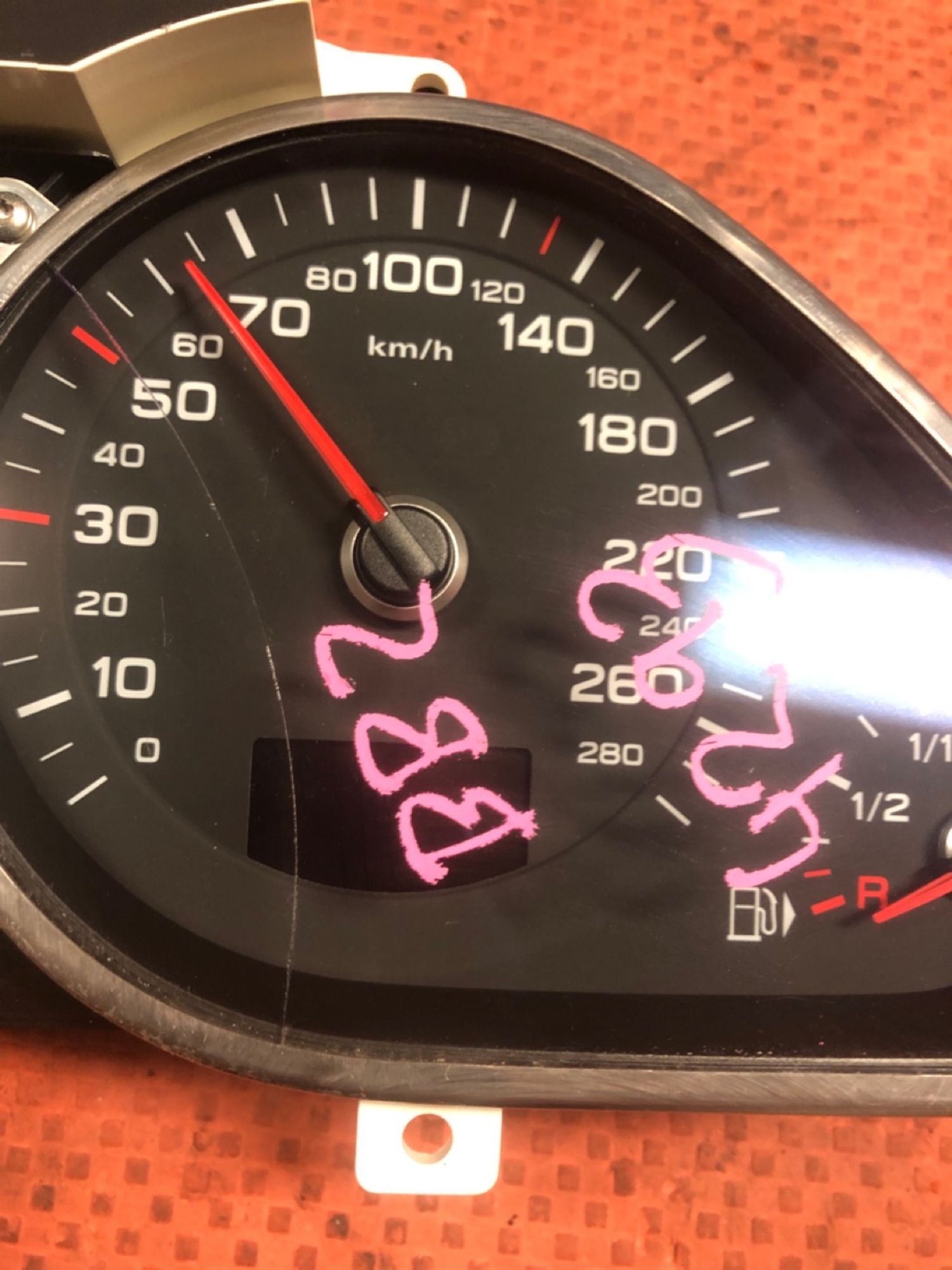 https://ycs.partsauto.market/partsauto-images/thmbs/userImages/4bc412e58a1c6cab6d9447373f981aa7/part/886dd585-82e9-4f0b-8e46-77a918c5d9a3_1735916685272.jpg
