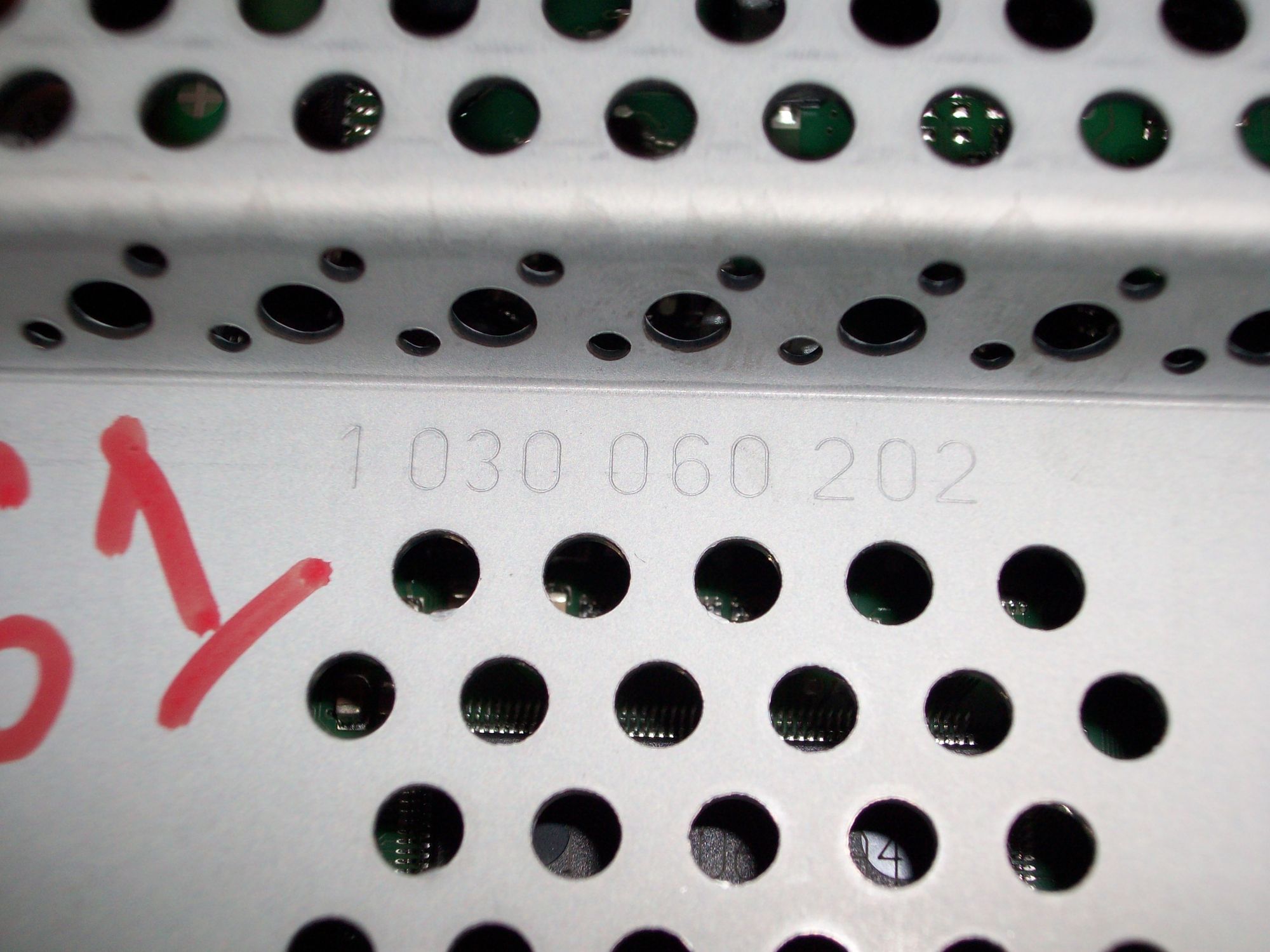 https://ycs.partsauto.market/partsauto-images/thmbs/userImages/4bc412e58a1c6cab6d9447373f981aa7/part/8ce708c3-f17d-4018-b8cd-5a88546946ae_1780473644248.jpg