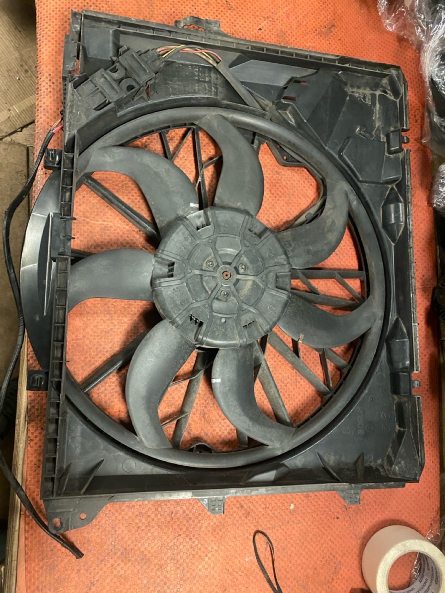 https://ycs.partsauto.market/partsauto-images/thmbs/userImages/4bc412e58a1c6cab6d9447373f981aa7/part/90cdd05d-9727-481a-9eb9-f5418222df78_1744535978289.jpg