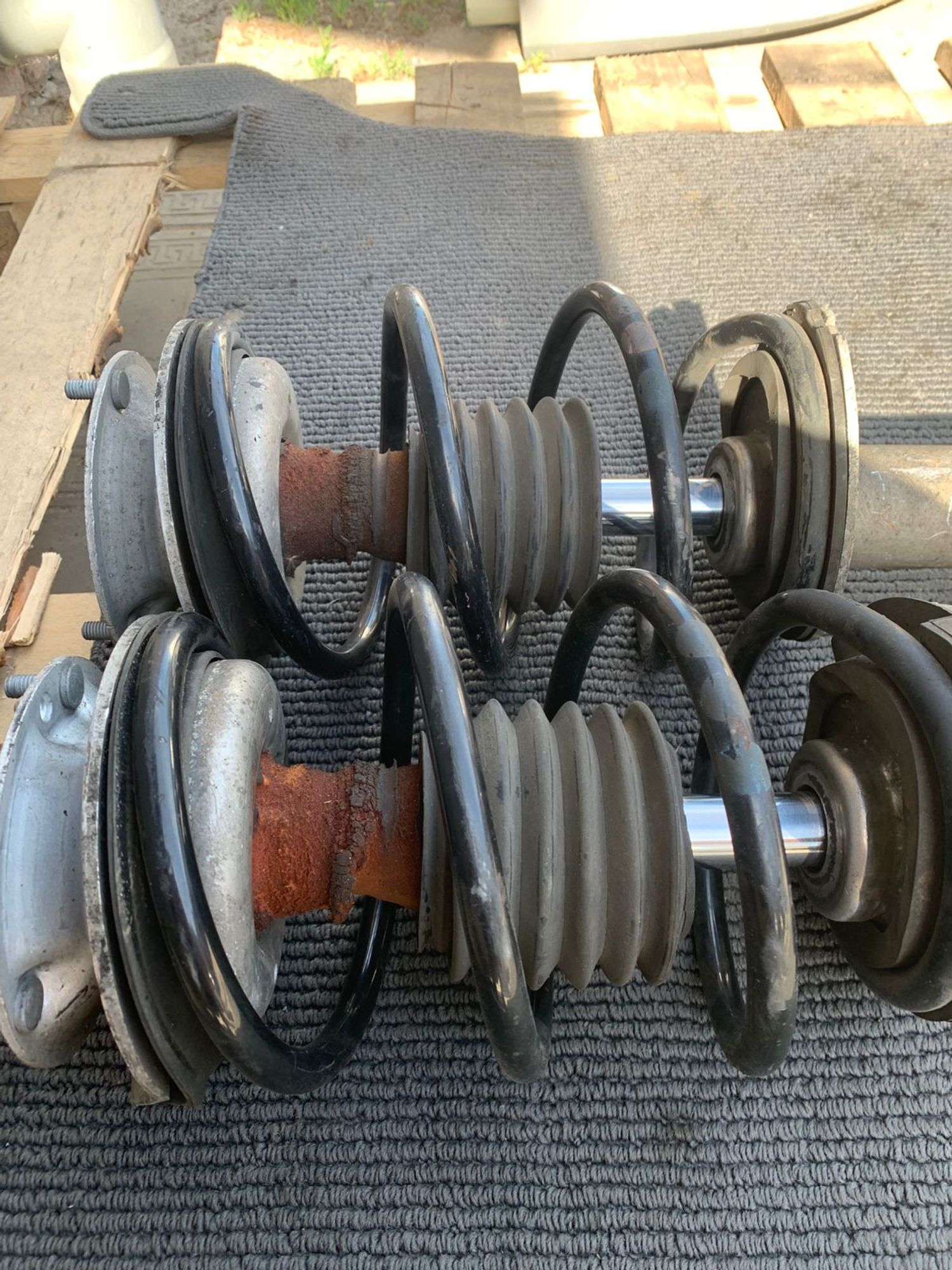 https://ycs.partsauto.market/partsauto-images/thmbs/userImages/4bc412e58a1c6cab6d9447373f981aa7/part/91fcda0e-9ef7-4591-b383-db1de678ddc3_1748426634242.jpg