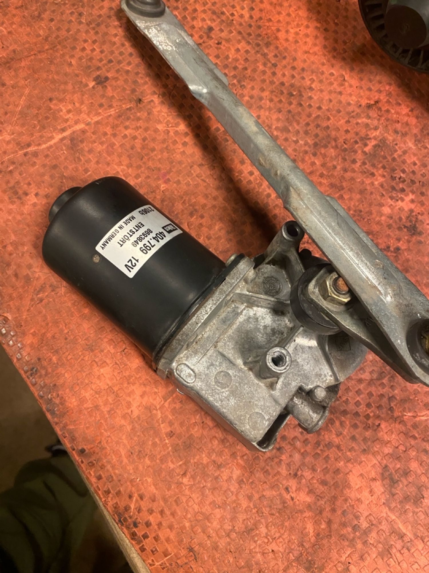 https://ycs.partsauto.market/partsauto-images/thmbs/userImages/4bc412e58a1c6cab6d9447373f981aa7/part/923f4cd7-af39-4d7d-b919-edc94b93cf4d_1744800844754.jpg