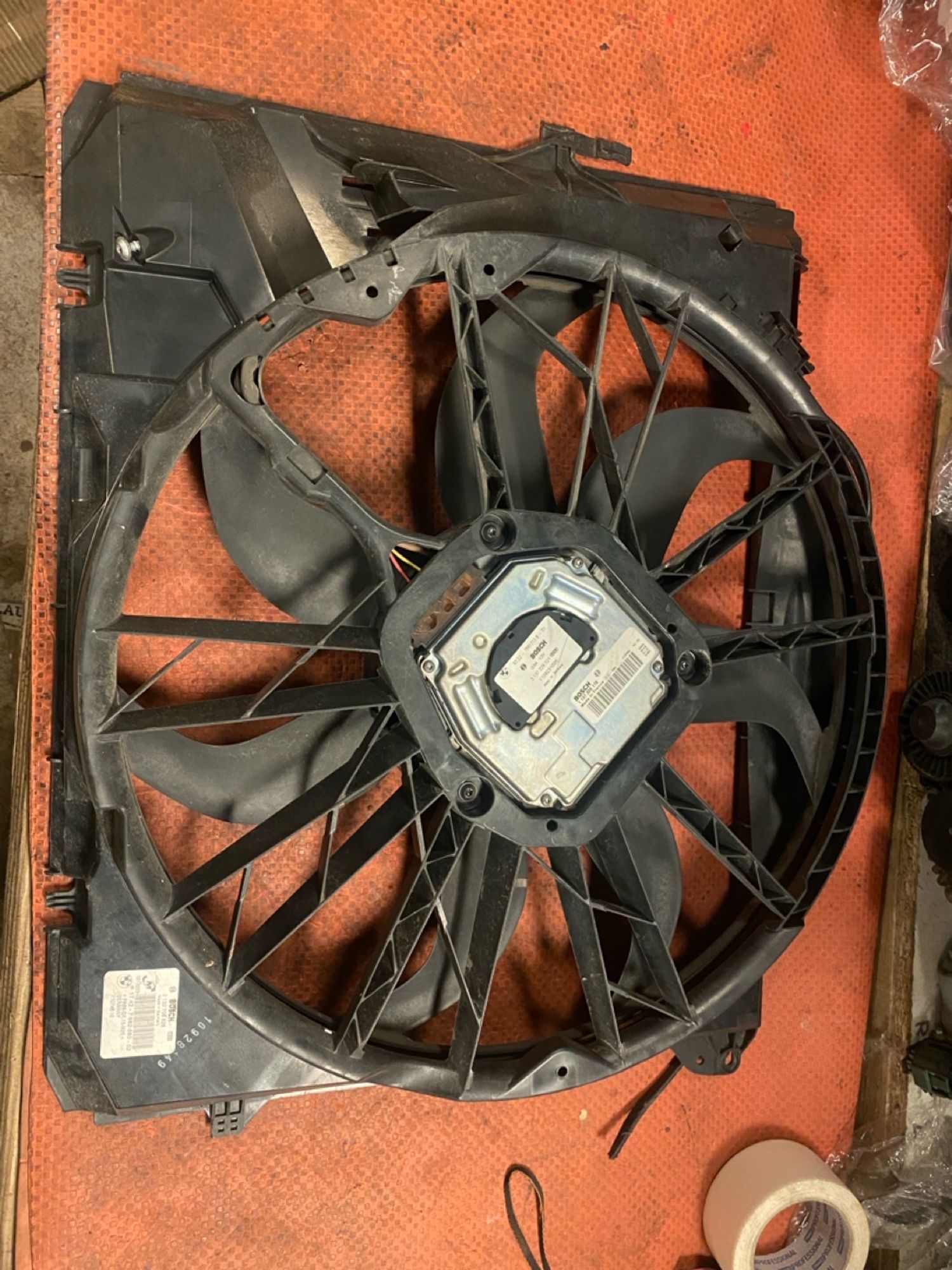 https://ycs.partsauto.market/partsauto-images/thmbs/userImages/4bc412e58a1c6cab6d9447373f981aa7/part/93db01b7-8571-4877-a955-723fd7c6ce2b_1744535957705.jpg