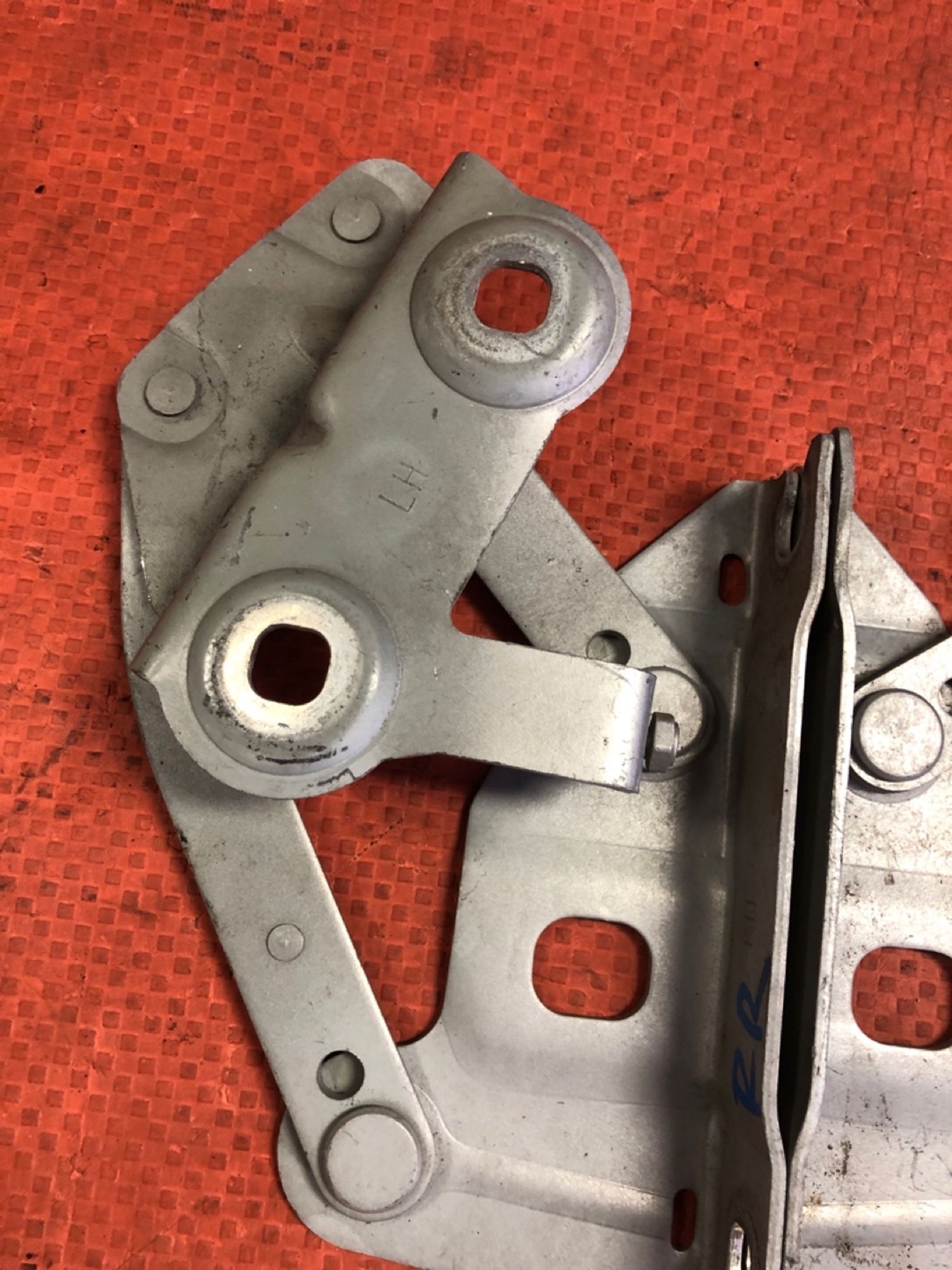 Петли капота Land Rover Range Rover L322 пара, 3000 рублей, Москва