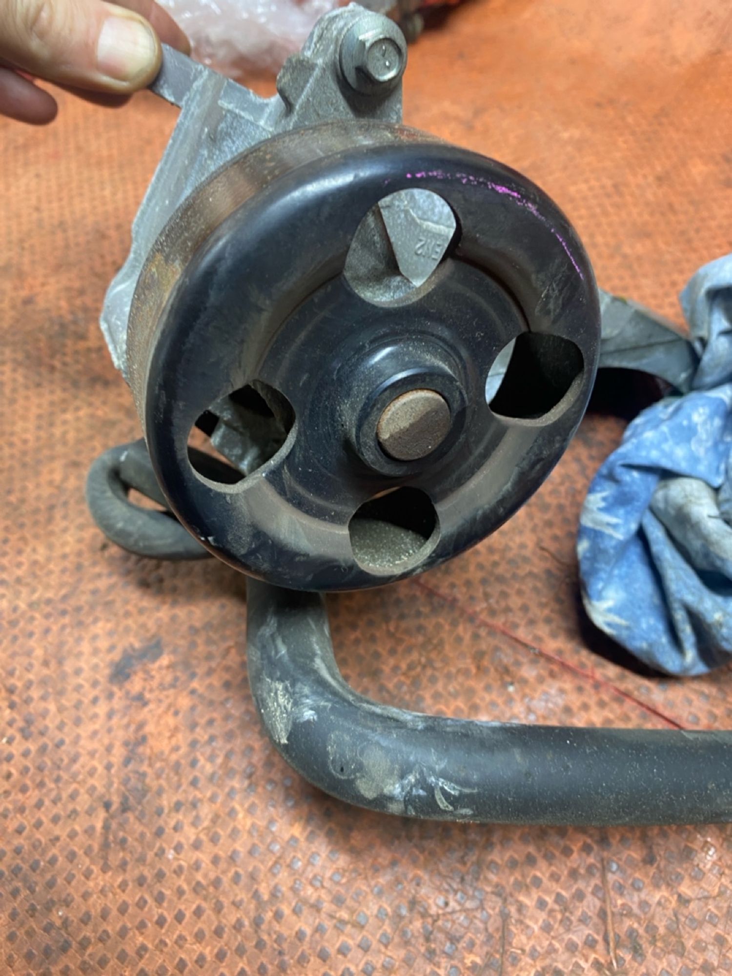https://ycs.partsauto.market/partsauto-images/thmbs/userImages/4bc412e58a1c6cab6d9447373f981aa7/part/a1af9c4d-6c81-4886-a9fb-d70233aa799e_1784195923973.jpg