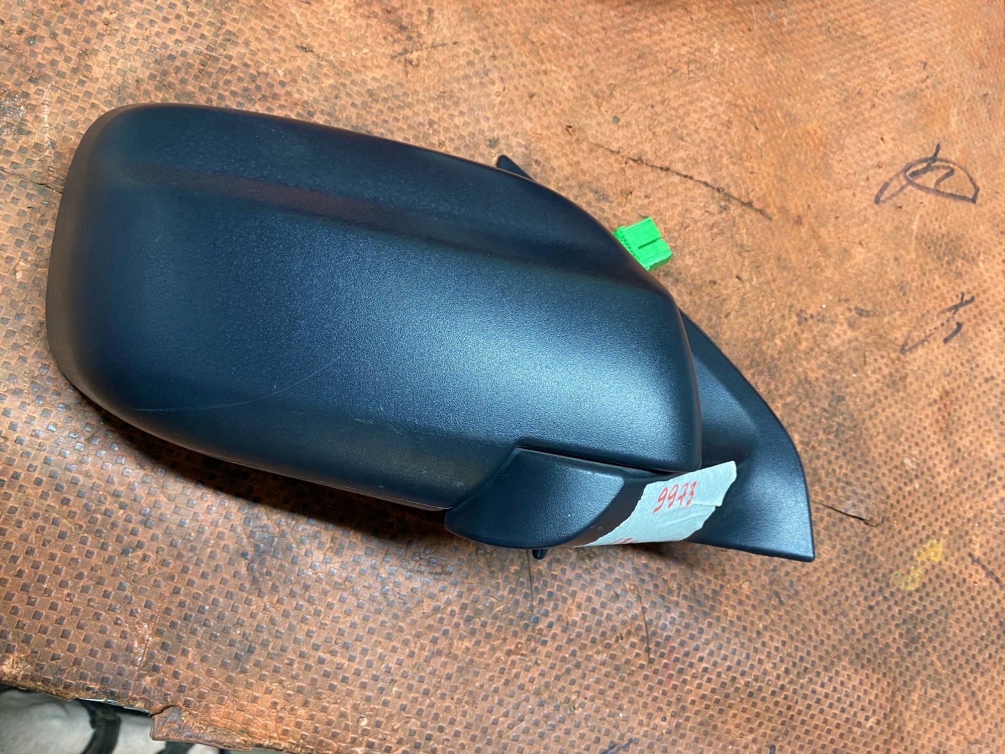 https://ycs.partsauto.market/partsauto-images/thmbs/userImages/4bc412e58a1c6cab6d9447373f981aa7/part/a3709e1d-c0ef-4ea1-8f89-8a6d9d887c94_1784192517640.jpg