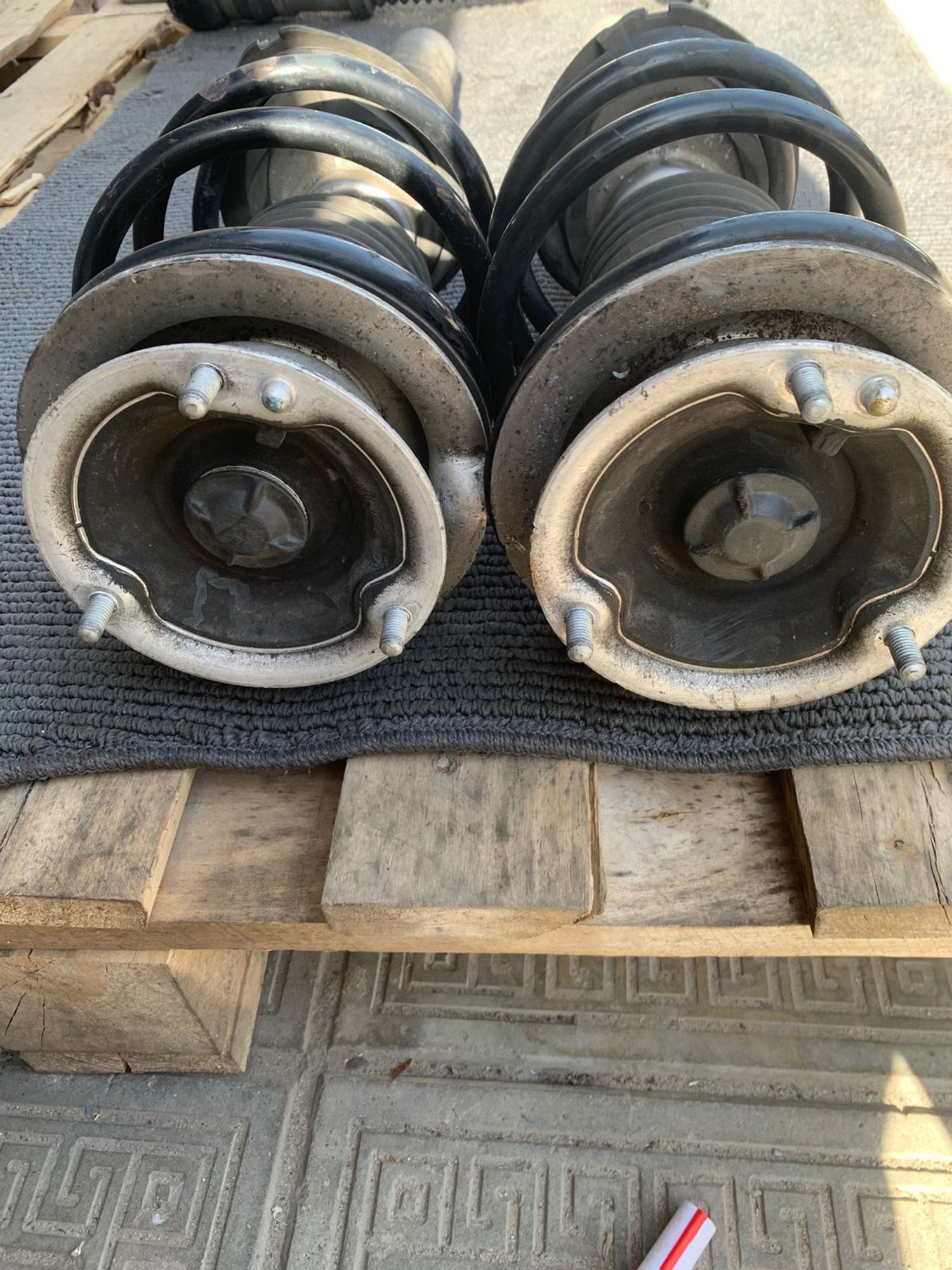 https://ycs.partsauto.market/partsauto-images/thmbs/userImages/4bc412e58a1c6cab6d9447373f981aa7/part/a4ed46ca-df51-4a87-8a0b-512c33720079_1748426656427.jpg