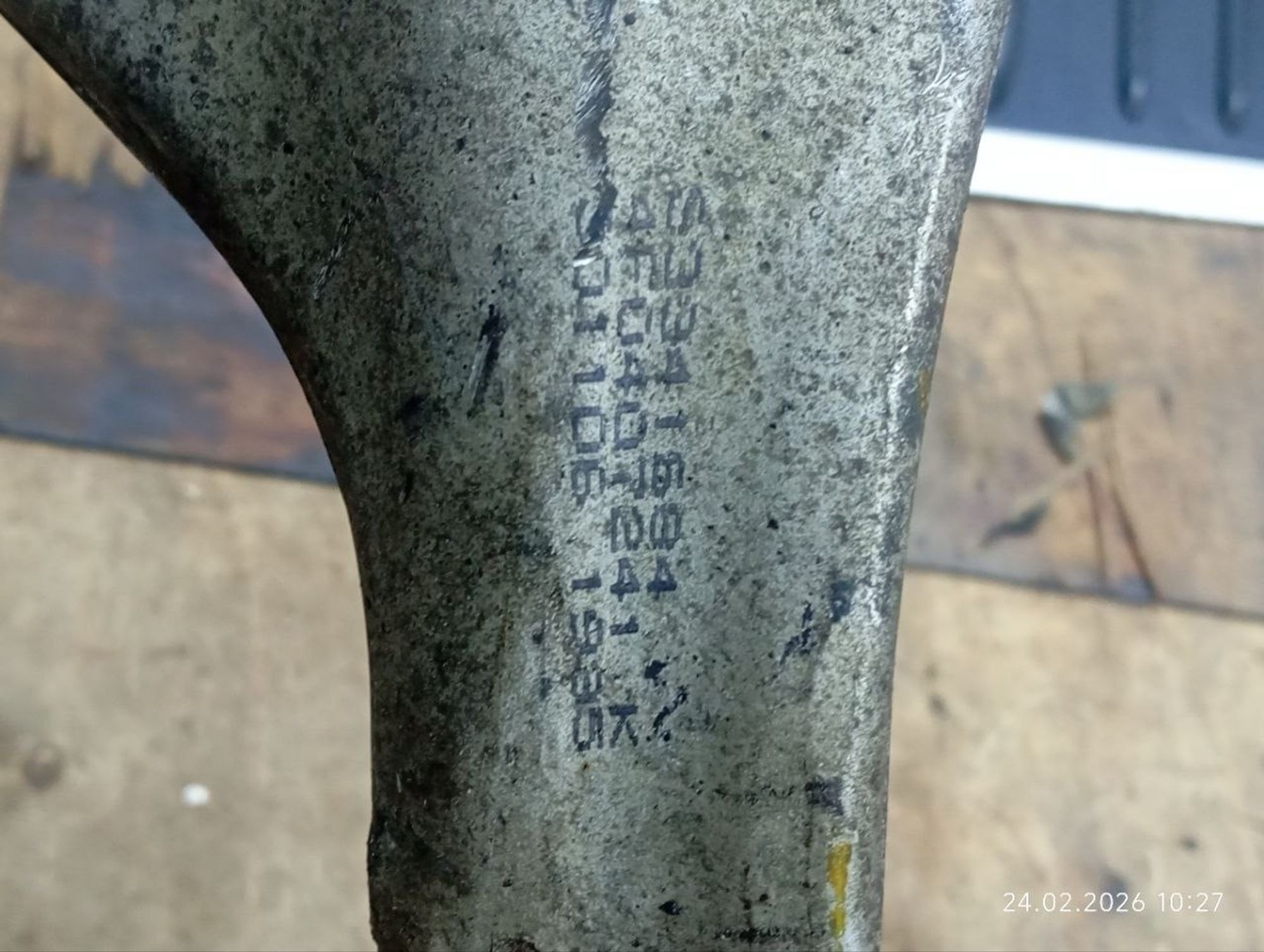 Поворотный кулак левый Audi A6 C6 Allroad 3,2 AUK, 10000 рублей, Москва