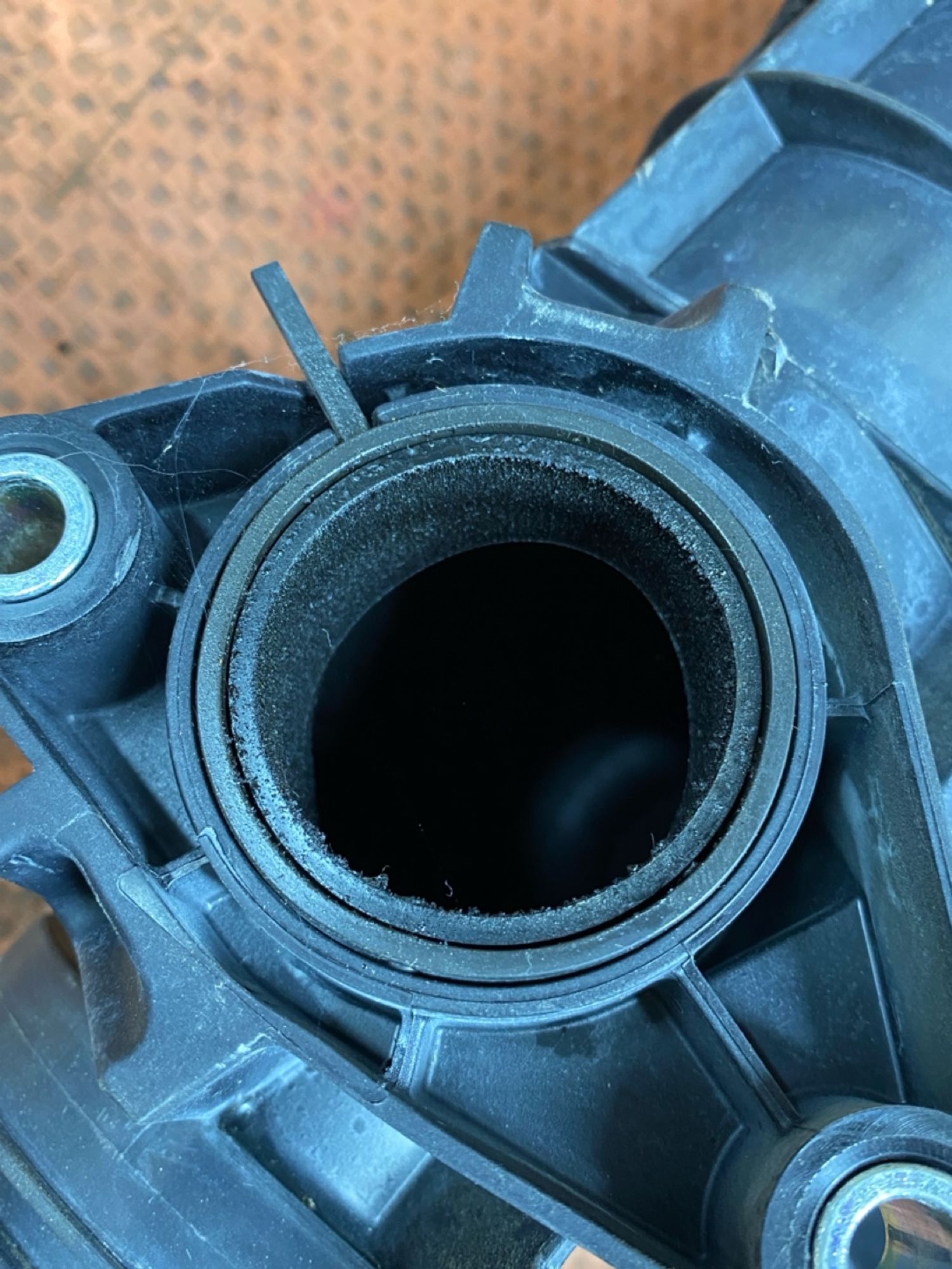 https://ycs.partsauto.market/partsauto-images/thmbs/userImages/4bc412e58a1c6cab6d9447373f981aa7/part/ab09f259-5123-433b-933d-587ecbc2f5f8_1784195290754.jpg