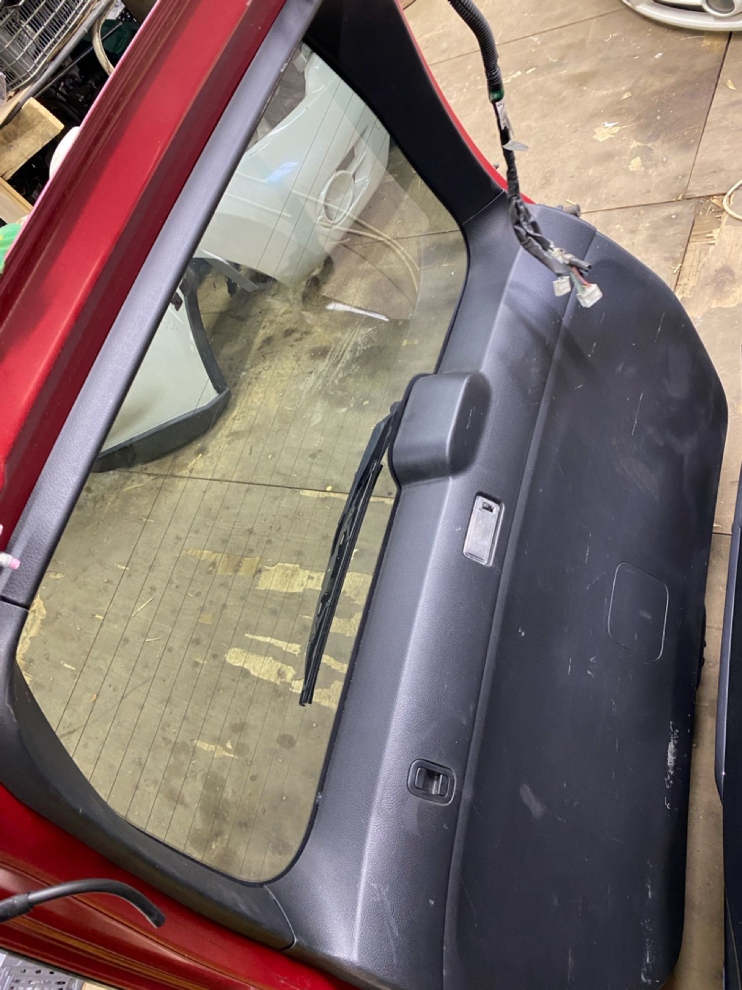 https://ycs.partsauto.market/partsauto-images/thmbs/userImages/4bc412e58a1c6cab6d9447373f981aa7/part/b3acc086-a836-4477-88e7-33c9694e65e5_1784049415574.jpg