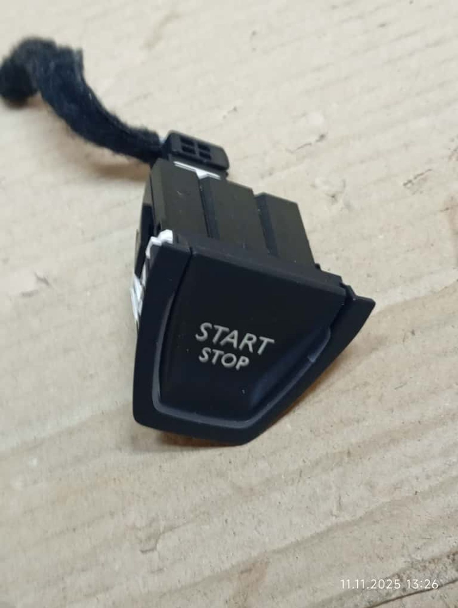 https://ycs.partsauto.market/partsauto-images/thmbs/userImages/4bc412e58a1c6cab6d9447373f981aa7/part/b7a8e484-031b-4c78-93ec-d02f0ee8f63f_1780489759958.jpg