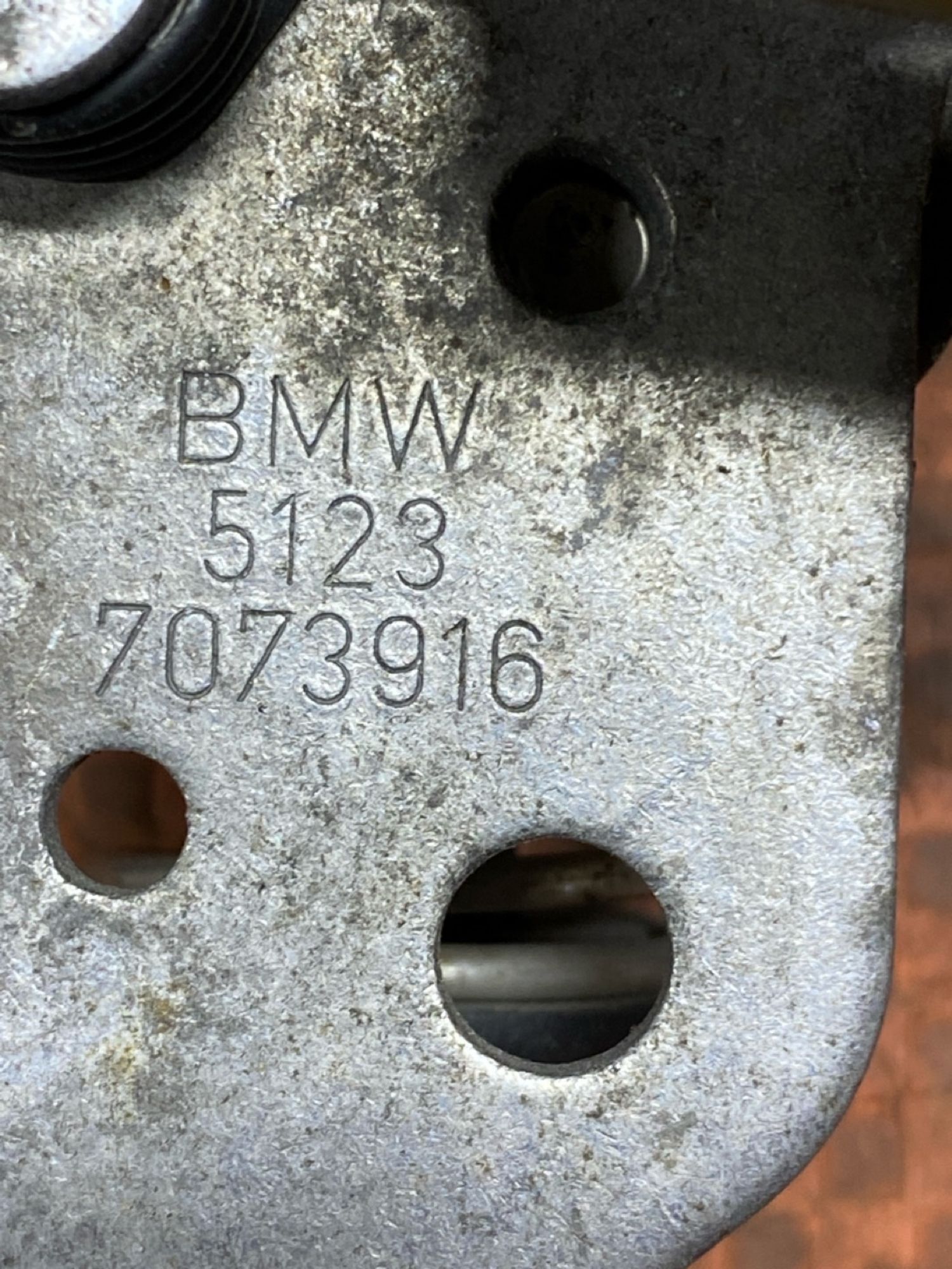 Крючок капота BMW 3 серия E90 E91 рест, 2000 рублей, Москва