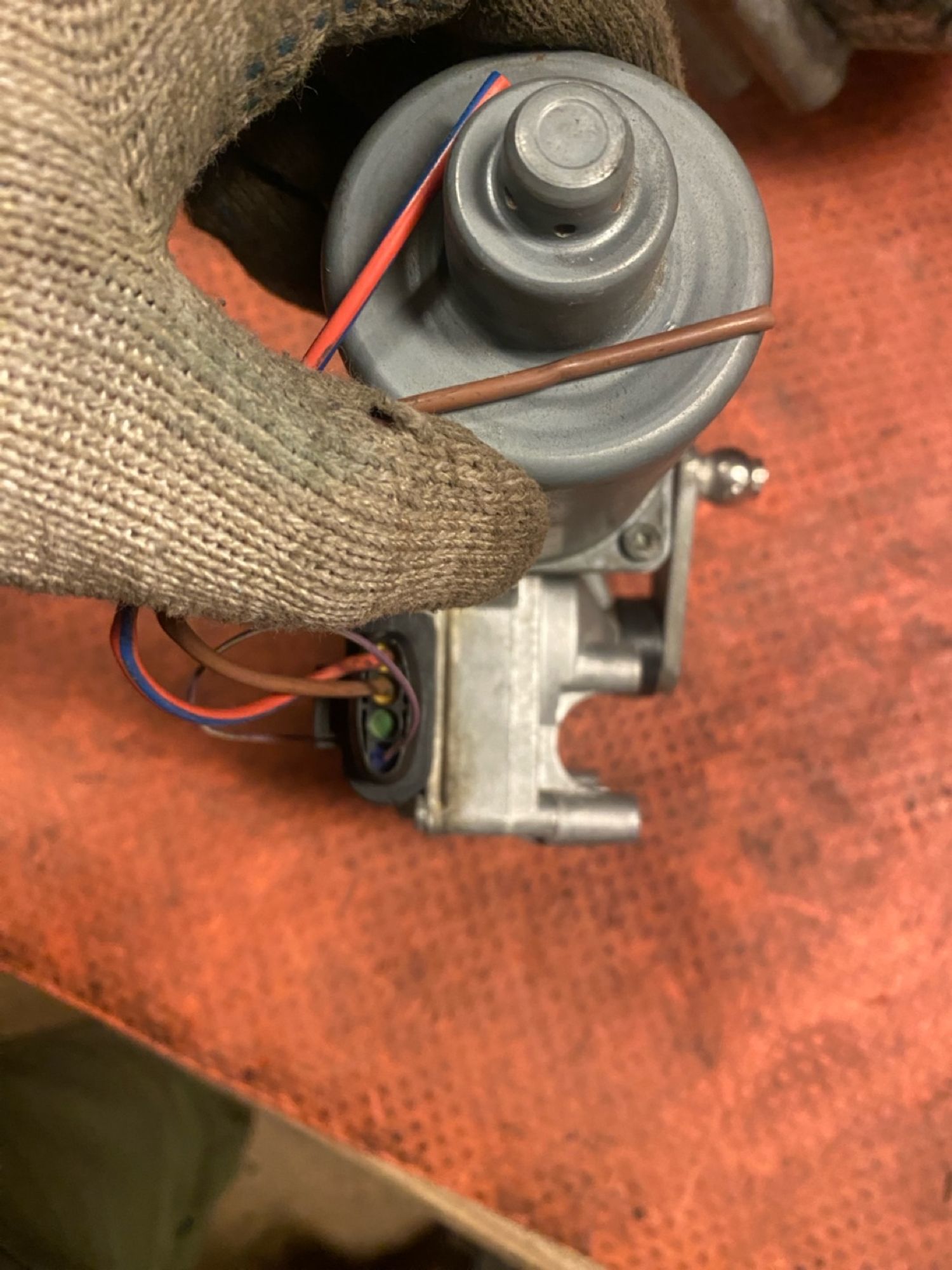 https://ycs.partsauto.market/partsauto-images/thmbs/userImages/4bc412e58a1c6cab6d9447373f981aa7/part/c39238d5-c4b0-439d-af56-b08ffc931503_1744814938804.jpg