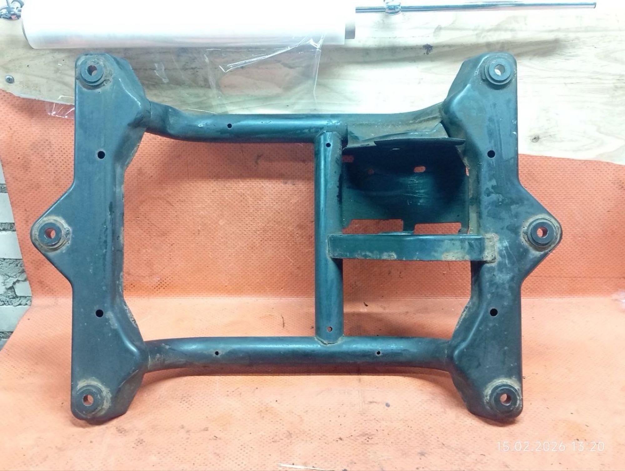 Балка АКПП Land Rover Range Rover L322 M62B44 2003, 1500 рублей, Москва