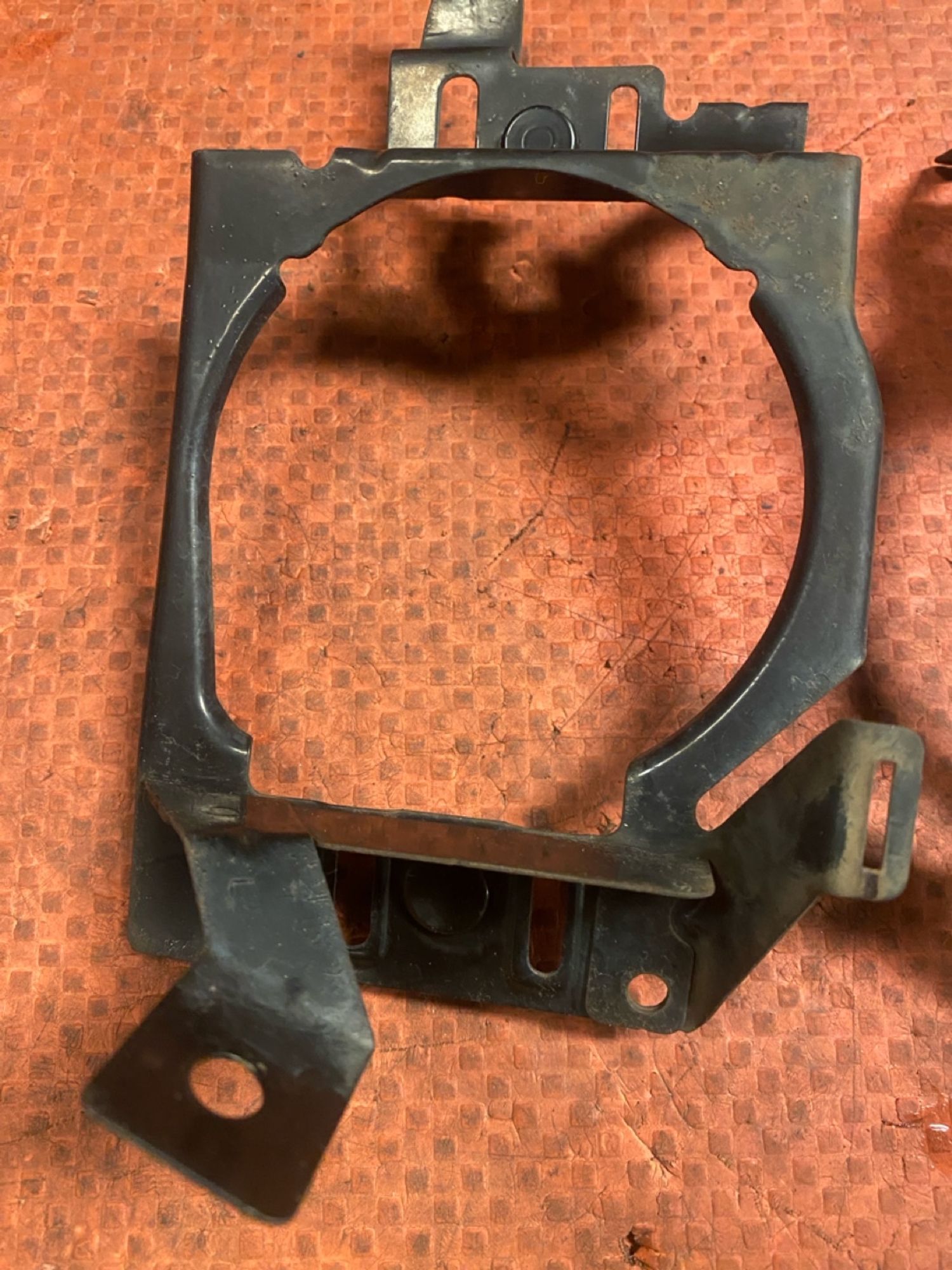 https://ycs.partsauto.market/partsauto-images/thmbs/userImages/4bc412e58a1c6cab6d9447373f981aa7/part/c80eb0de-dab0-4f0a-ad9e-da1d0e17e110_1743016764617.jpg