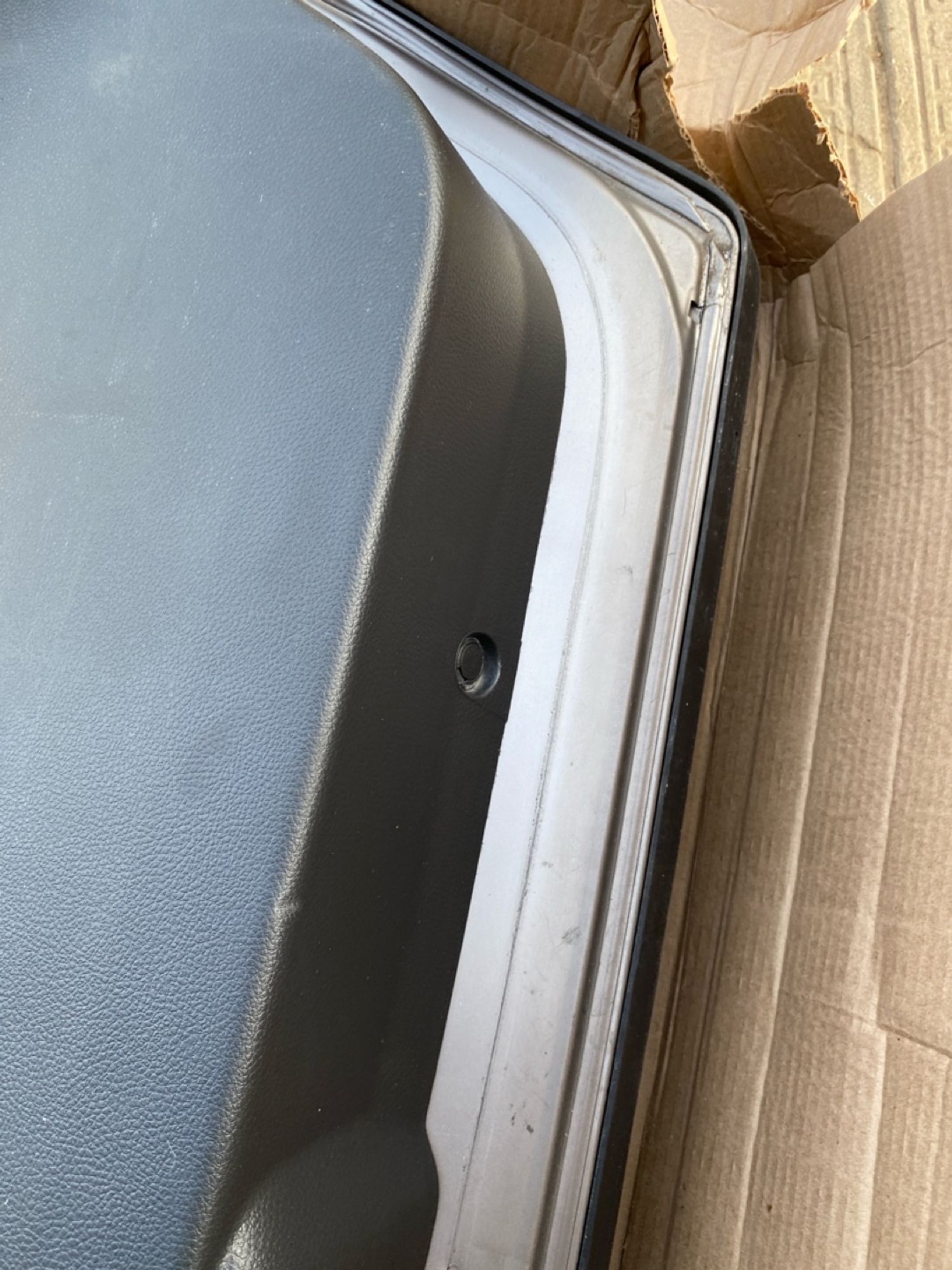 https://ycs.partsauto.market/partsauto-images/thmbs/userImages/4bc412e58a1c6cab6d9447373f981aa7/part/cb755624-8032-49cd-beb4-b2fcd072e910_1784049467418.jpg