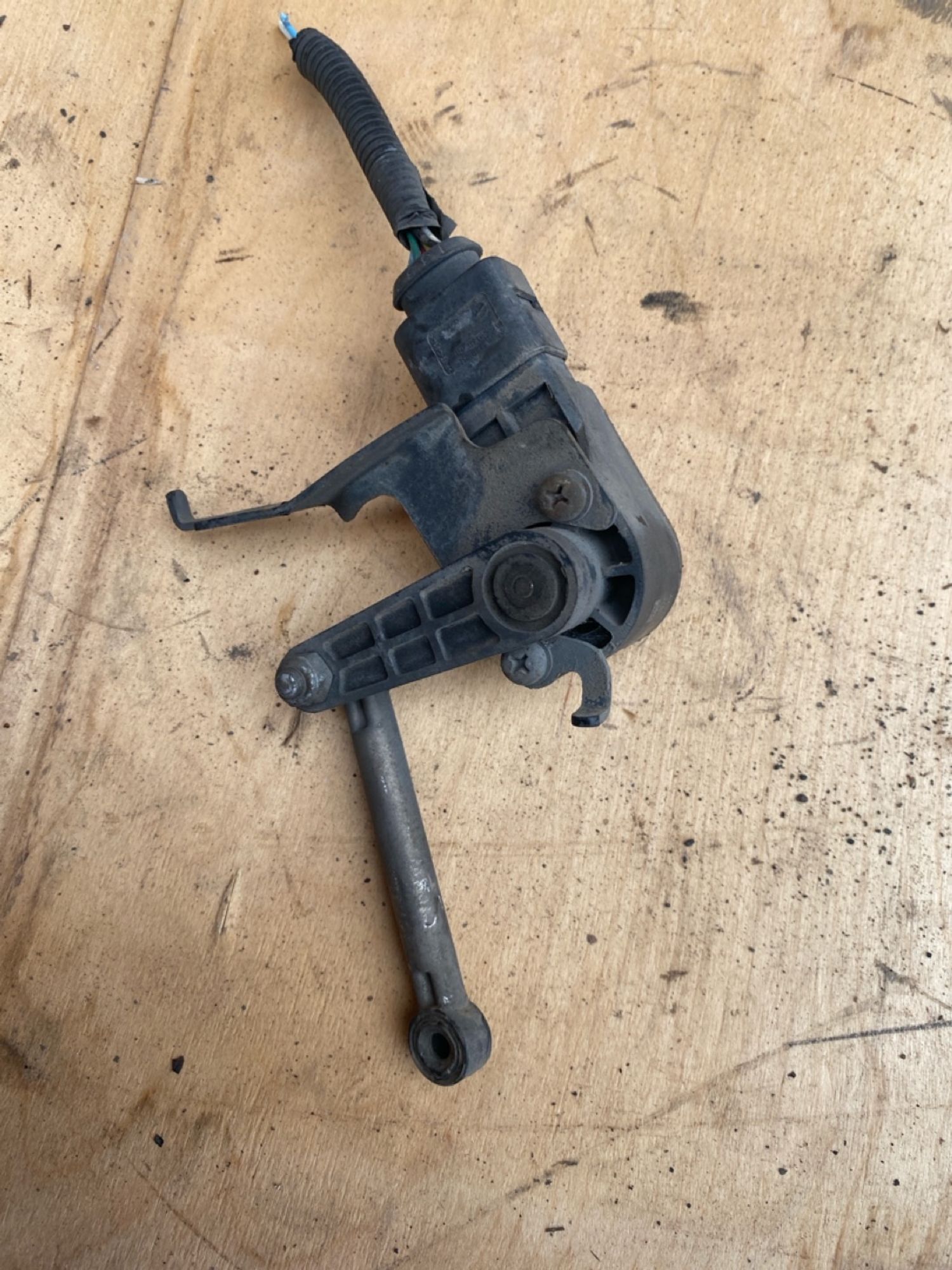 https://ycs.partsauto.market/partsauto-images/thmbs/userImages/4bc412e58a1c6cab6d9447373f981aa7/part/cbb2a668-f33f-4147-805e-0b16d6a66b49_1742399720007.jpg