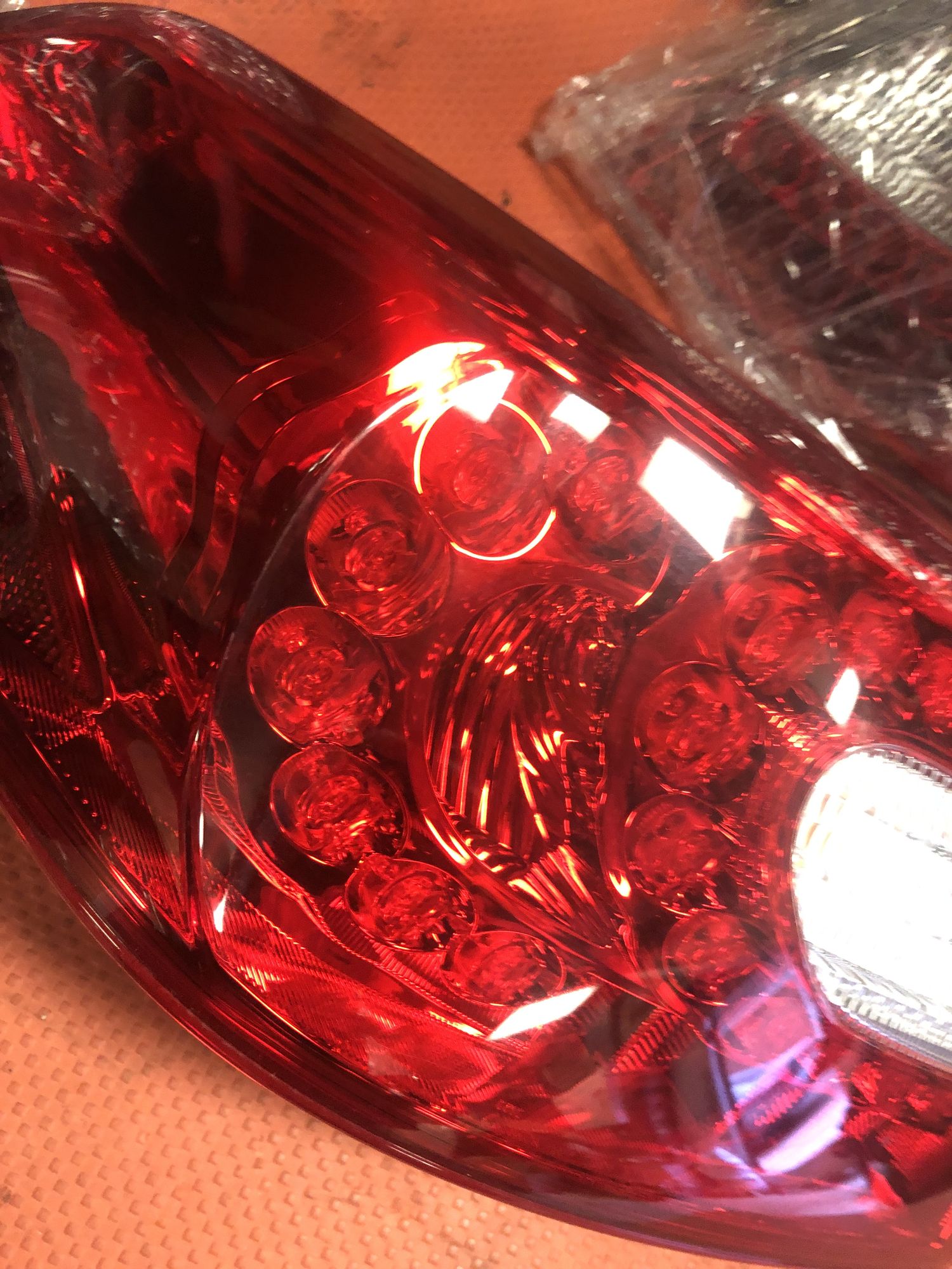 Фонарь габаритный левый Nissan Fuga II, 4500 рублей, Москва