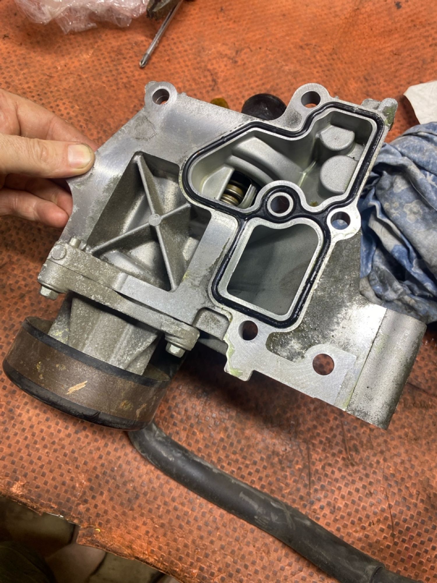 https://ycs.partsauto.market/partsauto-images/thmbs/userImages/4bc412e58a1c6cab6d9447373f981aa7/part/cd587021-47b9-4a44-be8a-2855ce614654_1784195922551.jpg