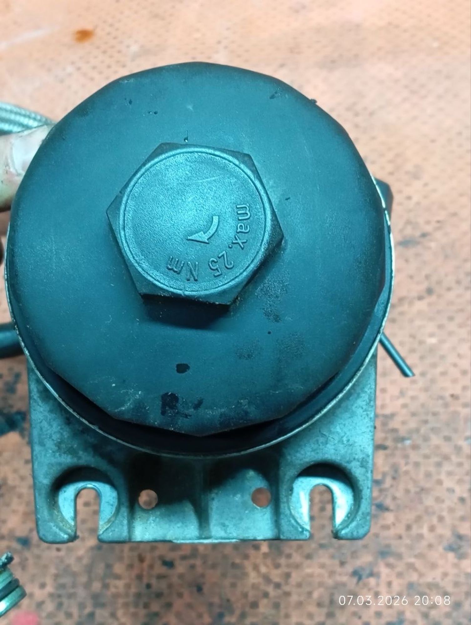 Корпус масляного фильтра Land Rover Range 3 L322, 5000 рублей, Москва