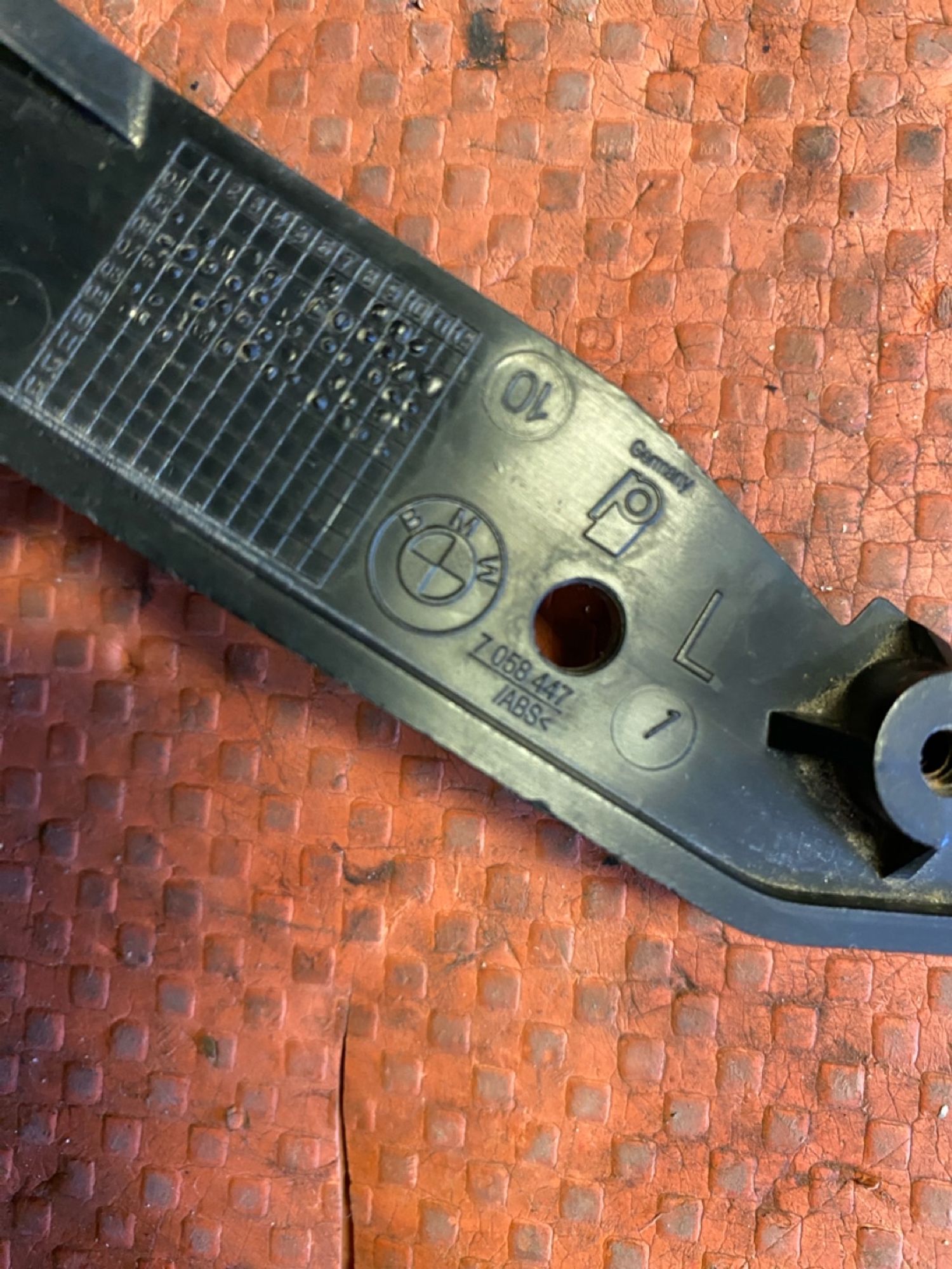 Кронштейн фары лев и прав BMW 3 серия E90, 1500 рублей, Москва