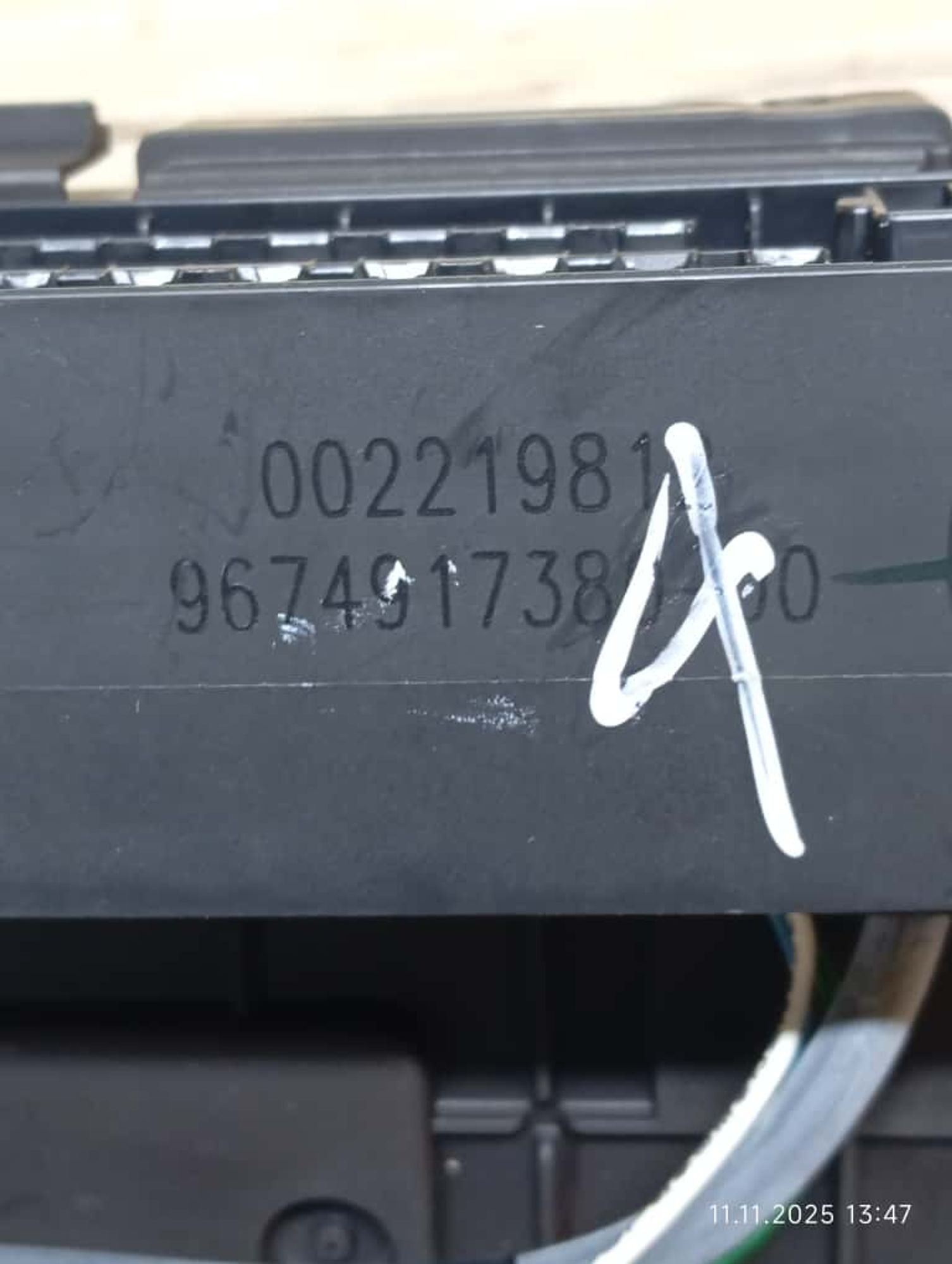 https://ycs.partsauto.market/partsauto-images/thmbs/userImages/4bc412e58a1c6cab6d9447373f981aa7/part/de62efec-3192-4c1c-b03e-dadd8c23e999_1780492227023.jpg