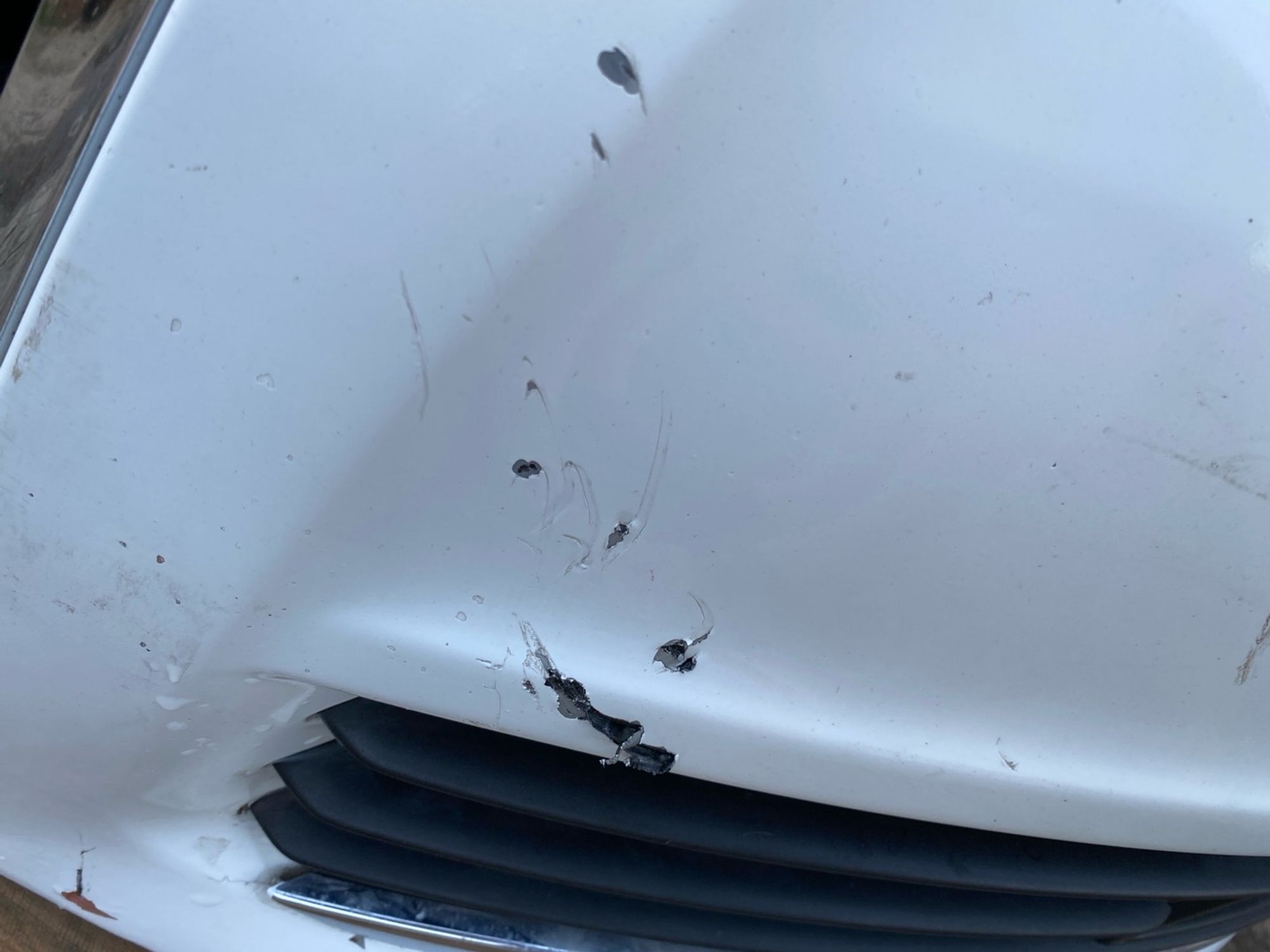 https://ycs.partsauto.market/partsauto-images/thmbs/userImages/4bc412e58a1c6cab6d9447373f981aa7/part/dfbf9ac5-f1ae-4450-9644-4ca69b92eefb_1781102879890.jpg