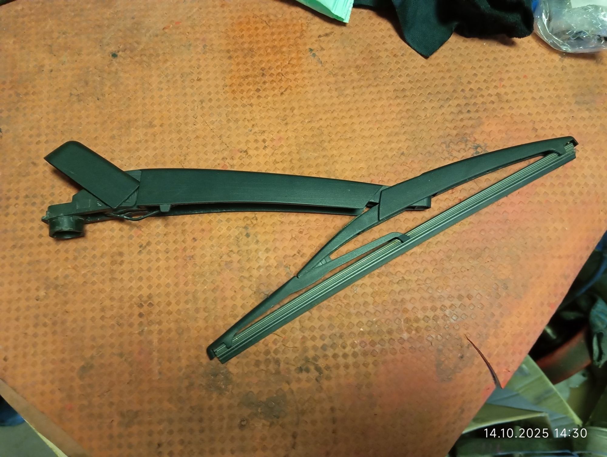 Дворник крышки багажника Renault Sandero, 1500 рублей, Москва