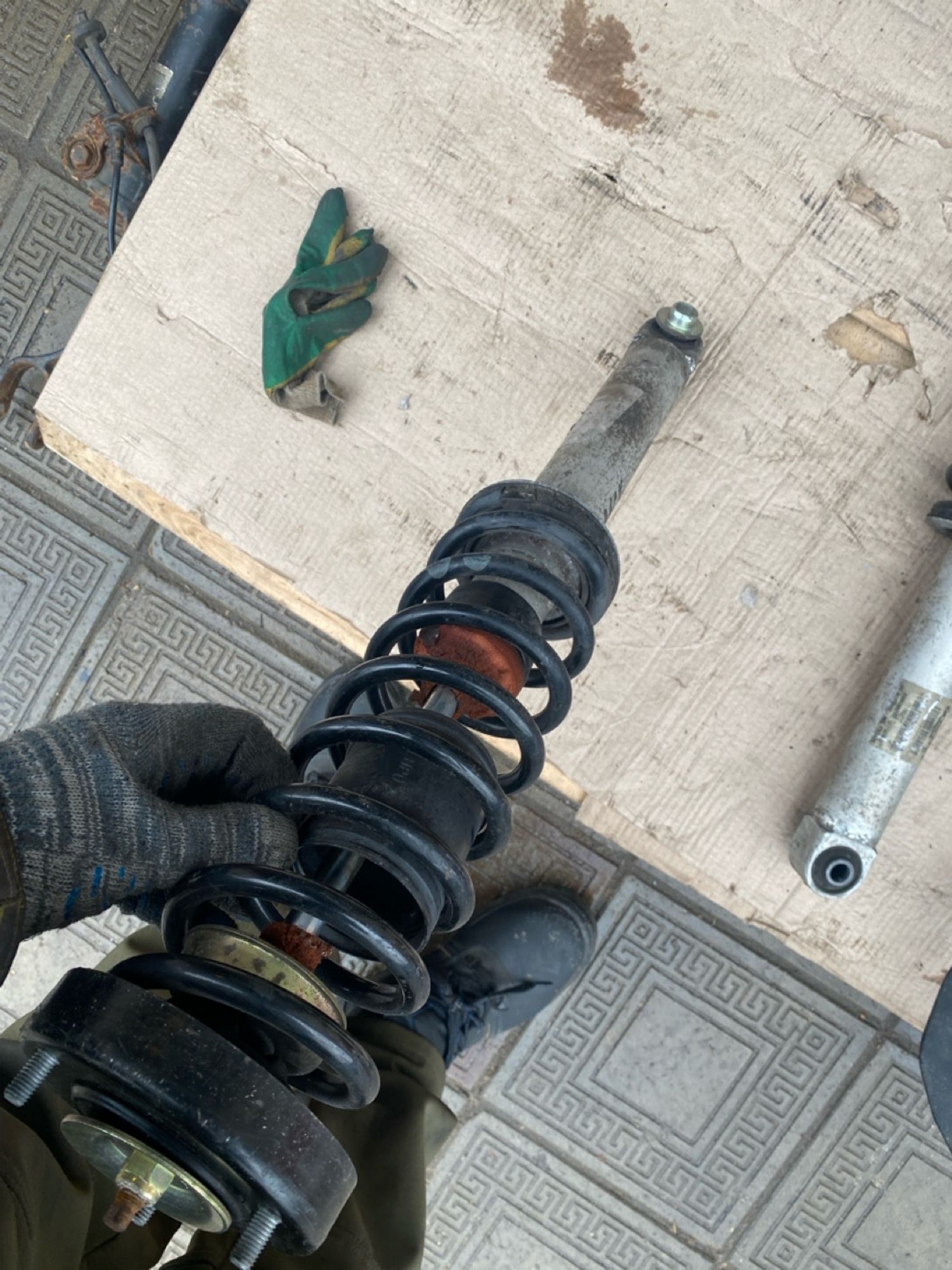 Амортизатор задний BMW 5 серия E39 2000г, 6500 рублей, Москва