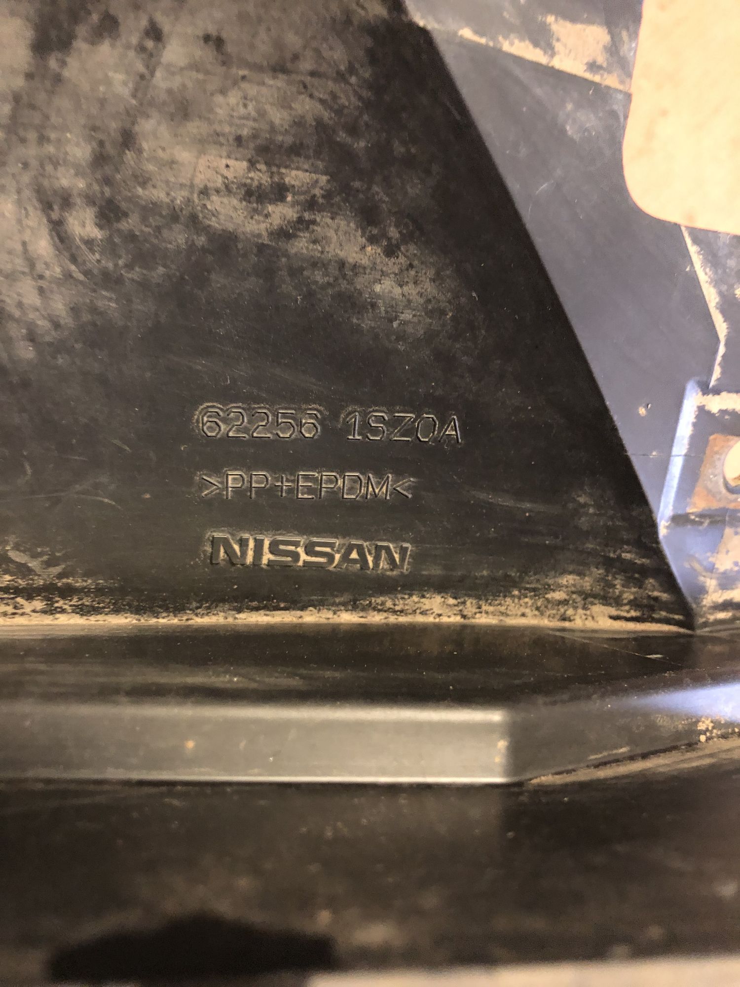 https://ycs.partsauto.market/partsauto-images/thmbs/userImages/4bc412e58a1c6cab6d9447373f981aa7/part/e9dc84c3-daa9-4444-be83-3e431fd94716_1716970167080.jpg