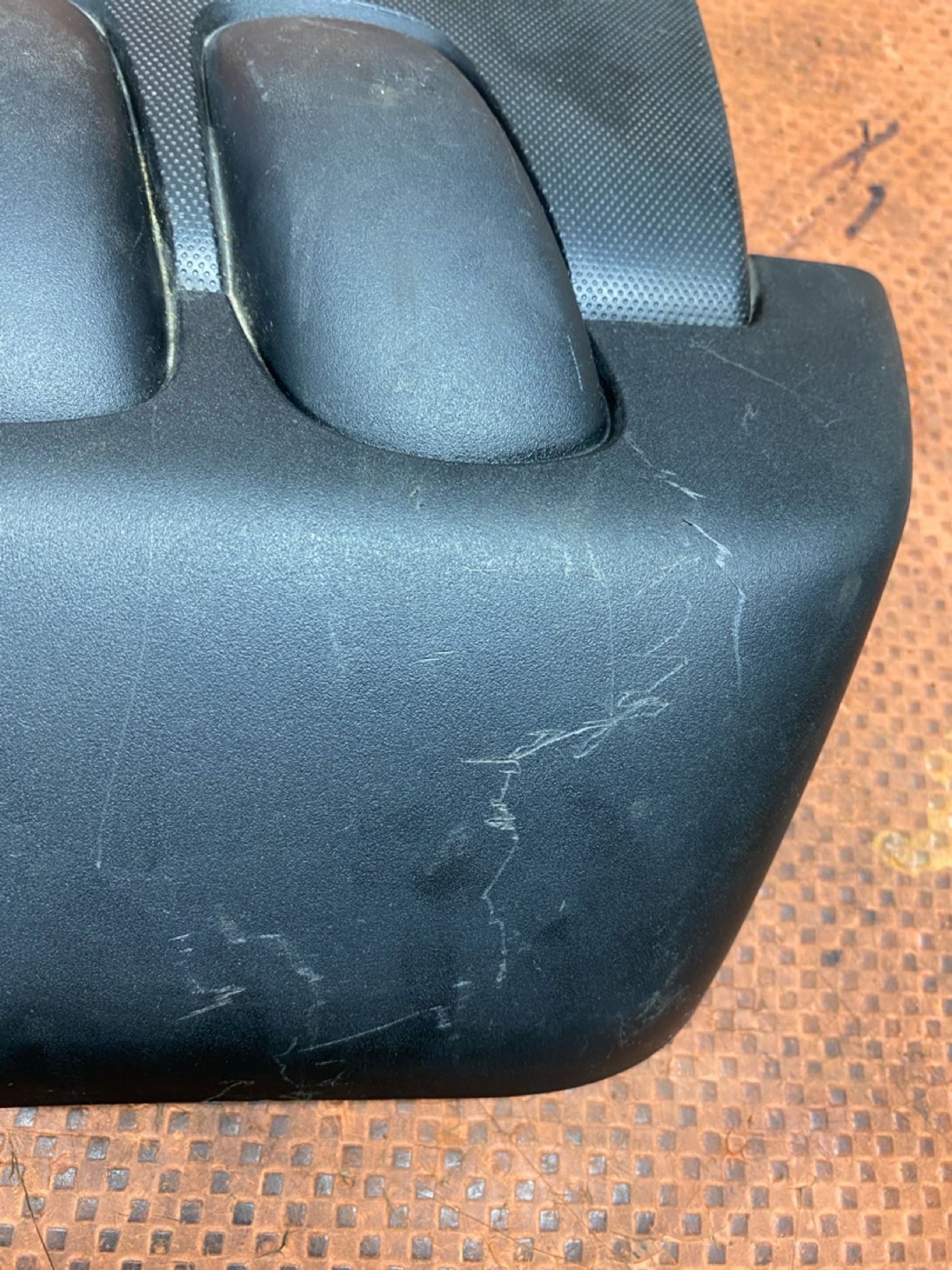 https://ycs.partsauto.market/partsauto-images/thmbs/userImages/4bc412e58a1c6cab6d9447373f981aa7/part/f2b4646f-295d-452f-83a9-038a94f0b7ac_1784195268975.jpg