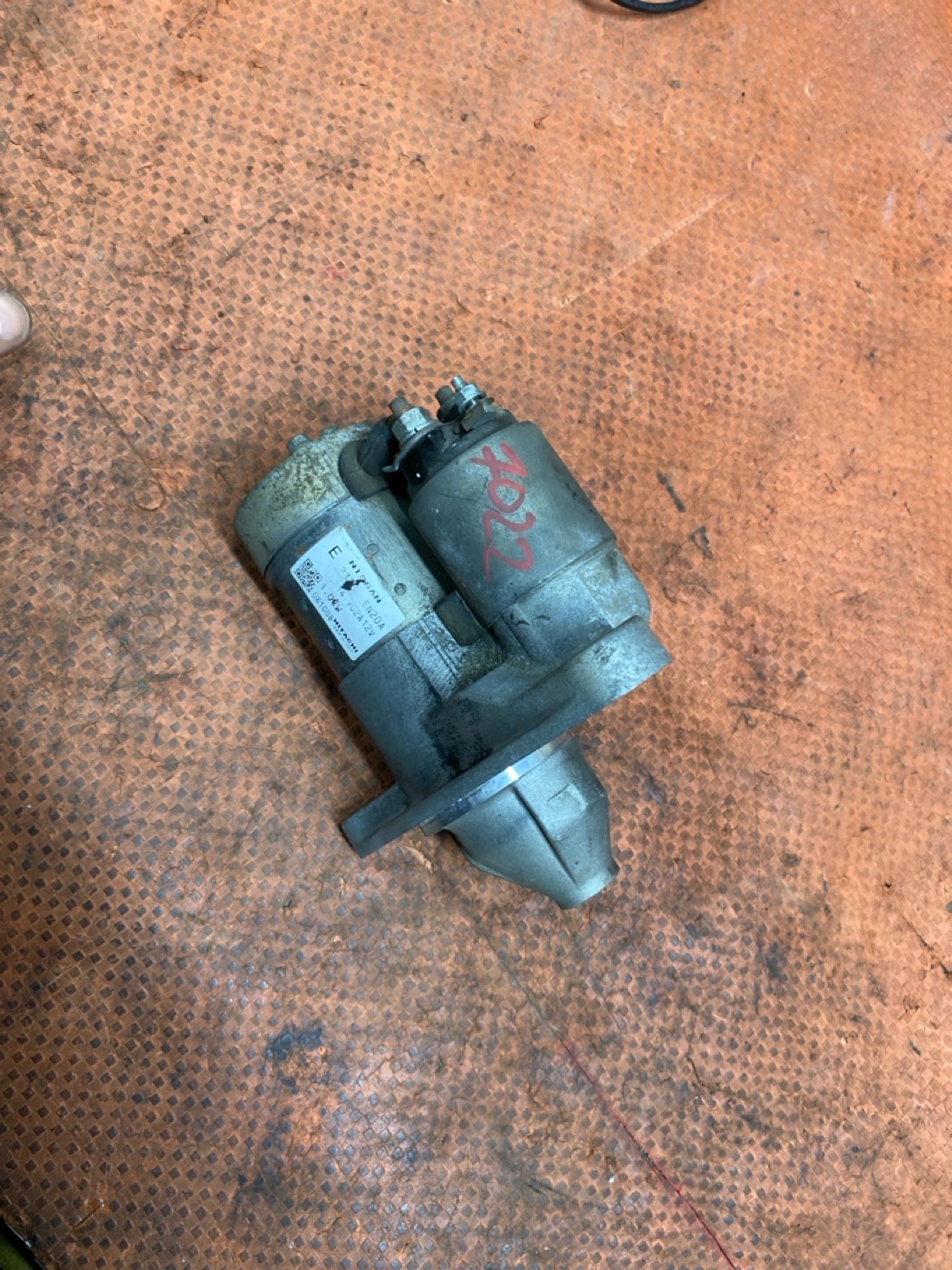 https://ycs.partsauto.market/partsauto-images/thmbs/userImages/4bc412e58a1c6cab6d9447373f981aa7/part/fa098819-17a2-489f-973e-1c3ae8dccc6d_1784195309016.jpg