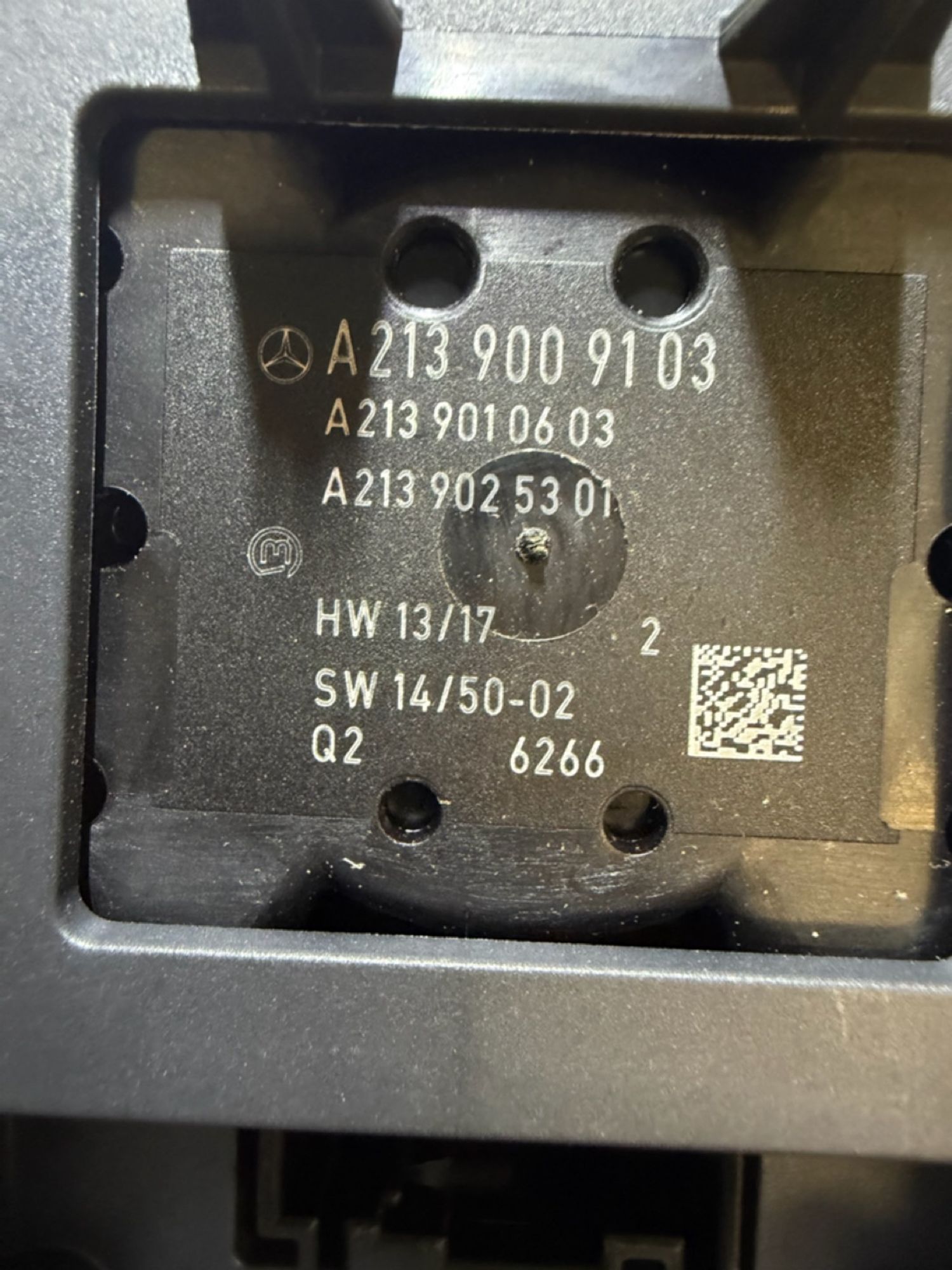 https://ycs.partsauto.market/partsauto-images/thmbs/userImages/57a1490c760884948c1593ca7cc92ed5/part/03933583-d97a-4a0f-b3a9-2ccabec83edf_1776444402505.jpg