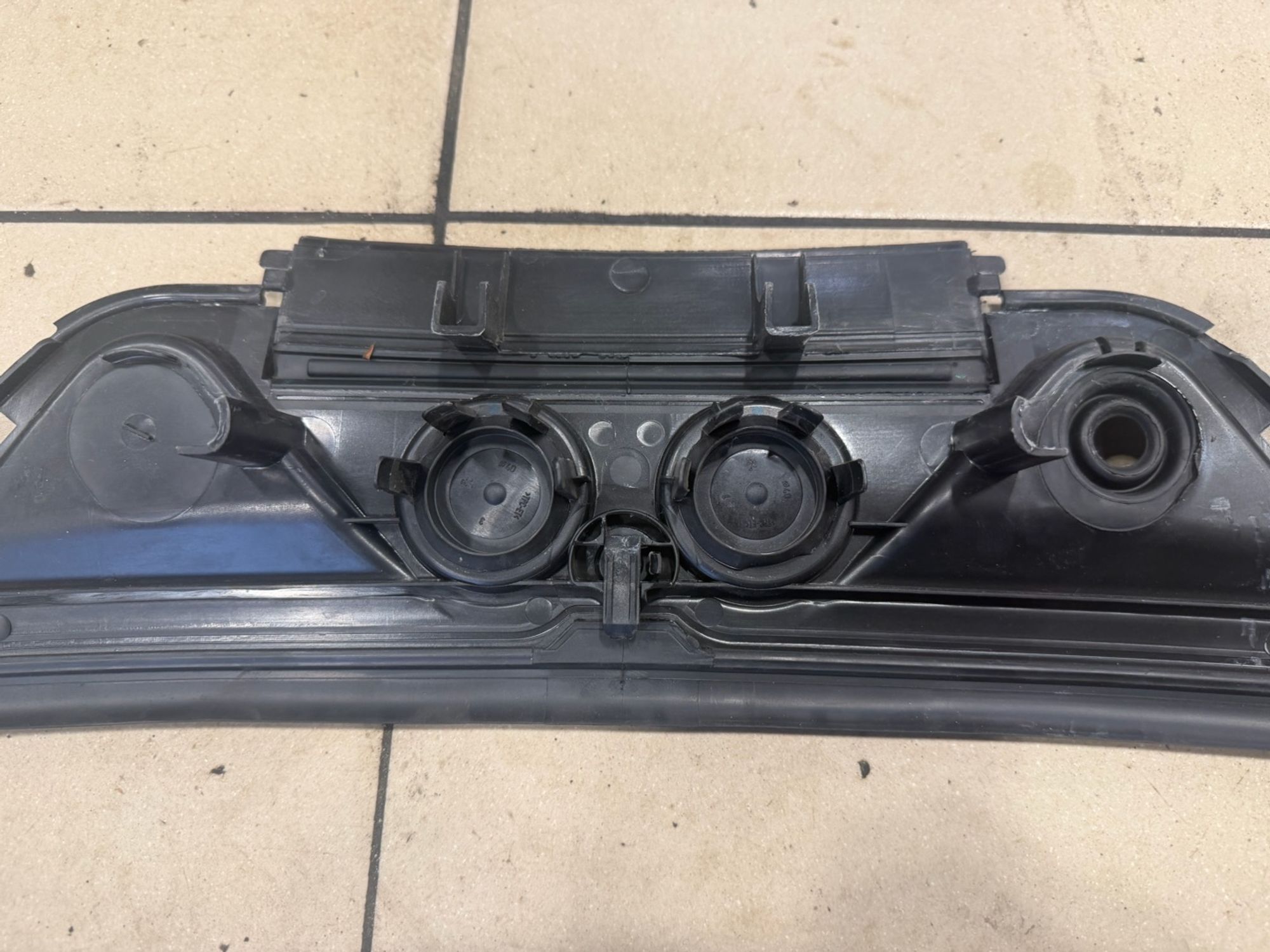 https://ycs.partsauto.market/partsauto-images/thmbs/userImages/57a1490c760884948c1593ca7cc92ed5/part/14a88add-e74e-4768-be13-887a2ce8d913_1776706869675.jpg
