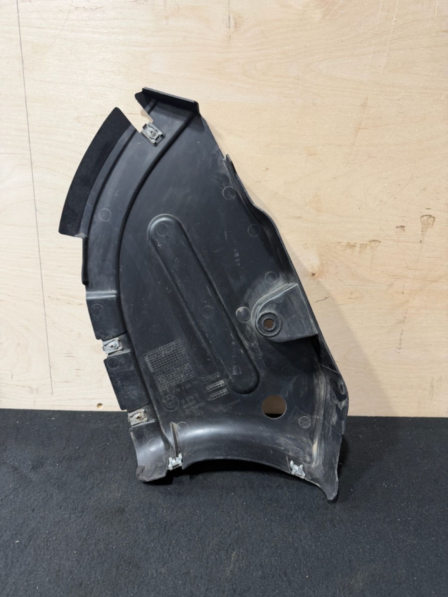 https://ycs.partsauto.market/partsauto-images/thmbs/userImages/57a1490c760884948c1593ca7cc92ed5/part/27413d98-e6b9-4c3b-8755-4d9f9a753f7e_1776948200485.jpg