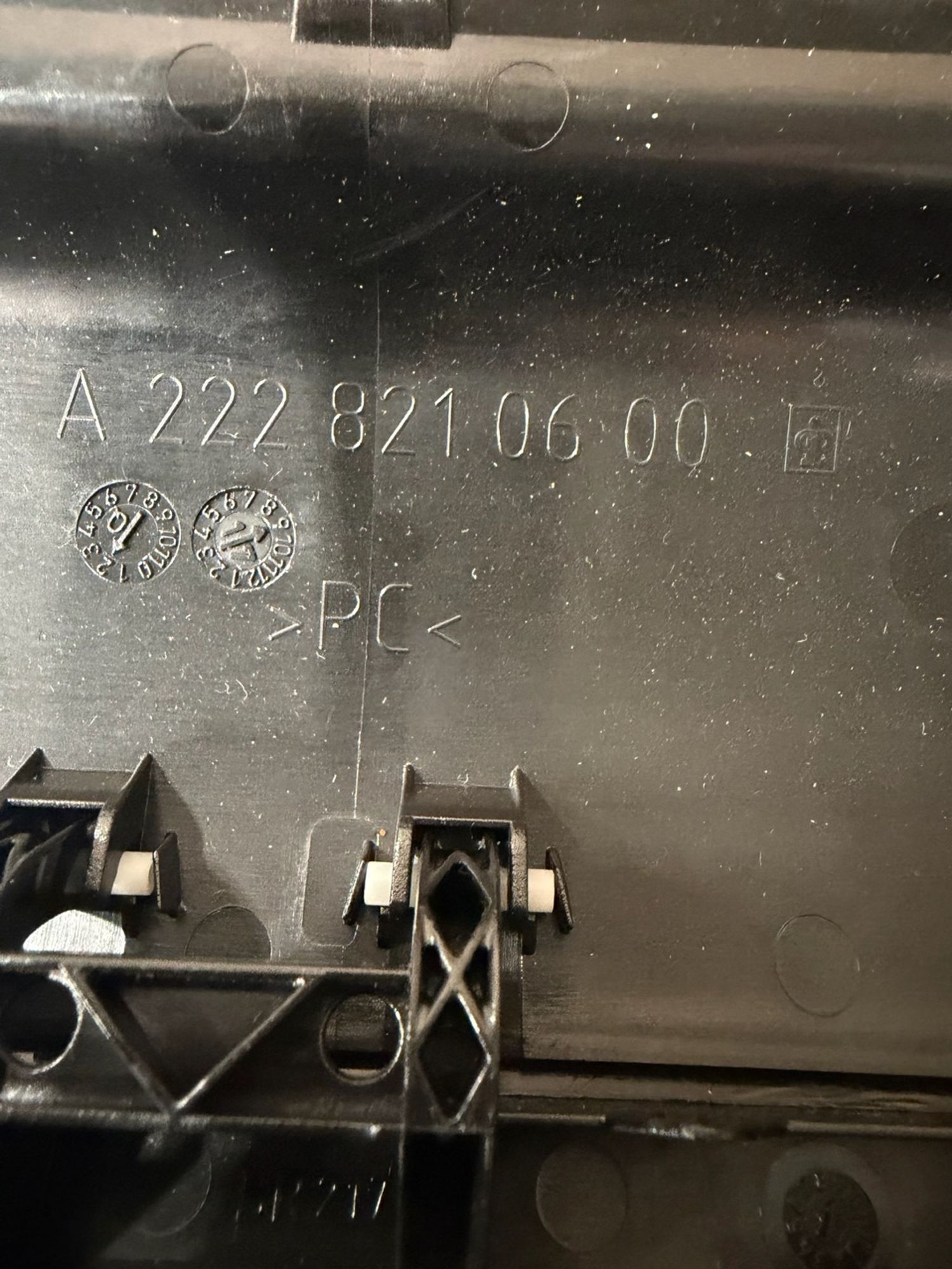 https://ycs.partsauto.market/partsauto-images/thmbs/userImages/57a1490c760884948c1593ca7cc92ed5/part/2e46d11b-2bb1-4b82-ae7a-bc9a4fc854a8_1776440611569.jpg