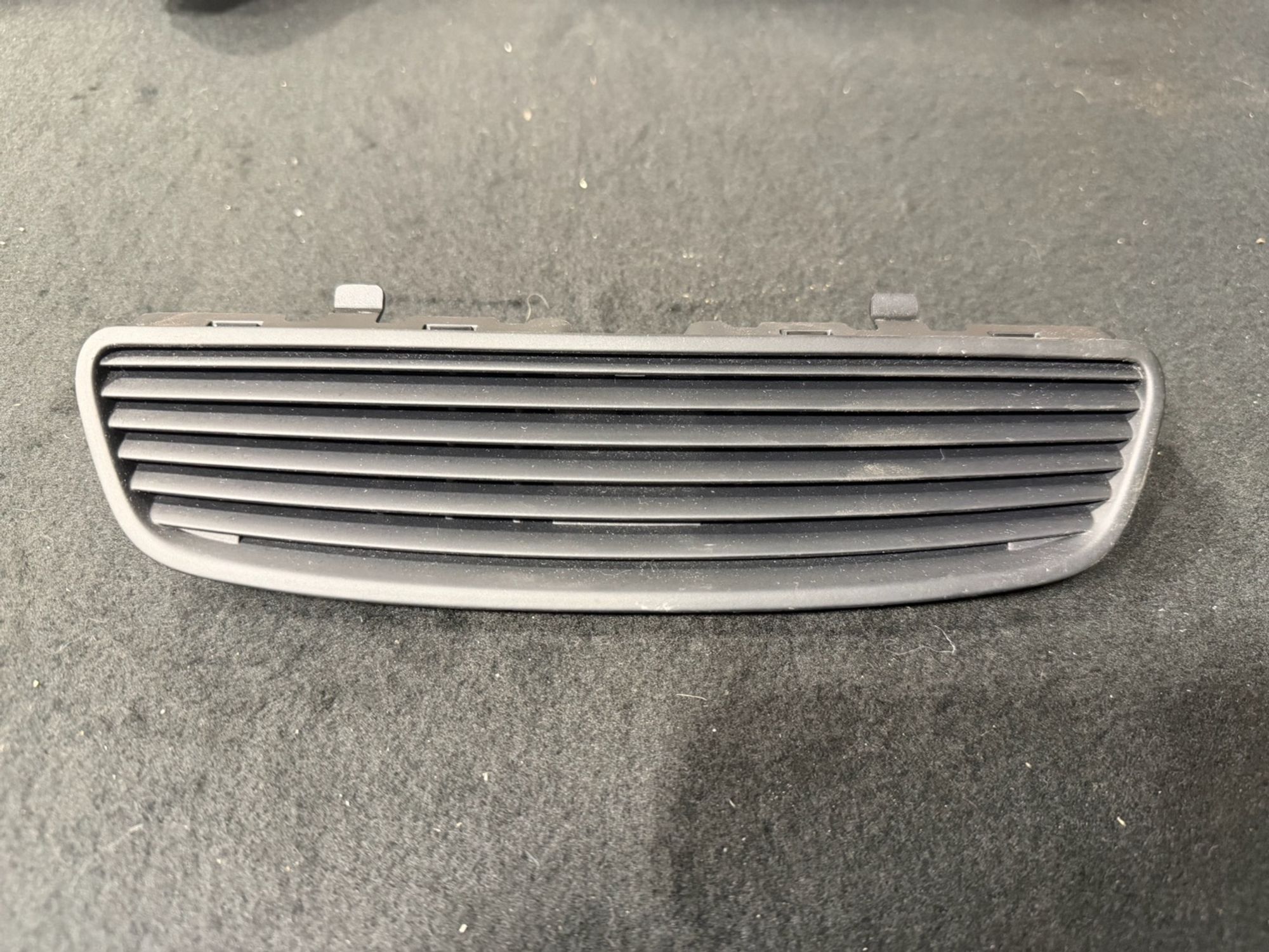 https://ycs.partsauto.market/partsauto-images/thmbs/userImages/57a1490c760884948c1593ca7cc92ed5/part/2f9deb13-9346-4ea9-8335-8e646295b9a5_1776445302858.jpg