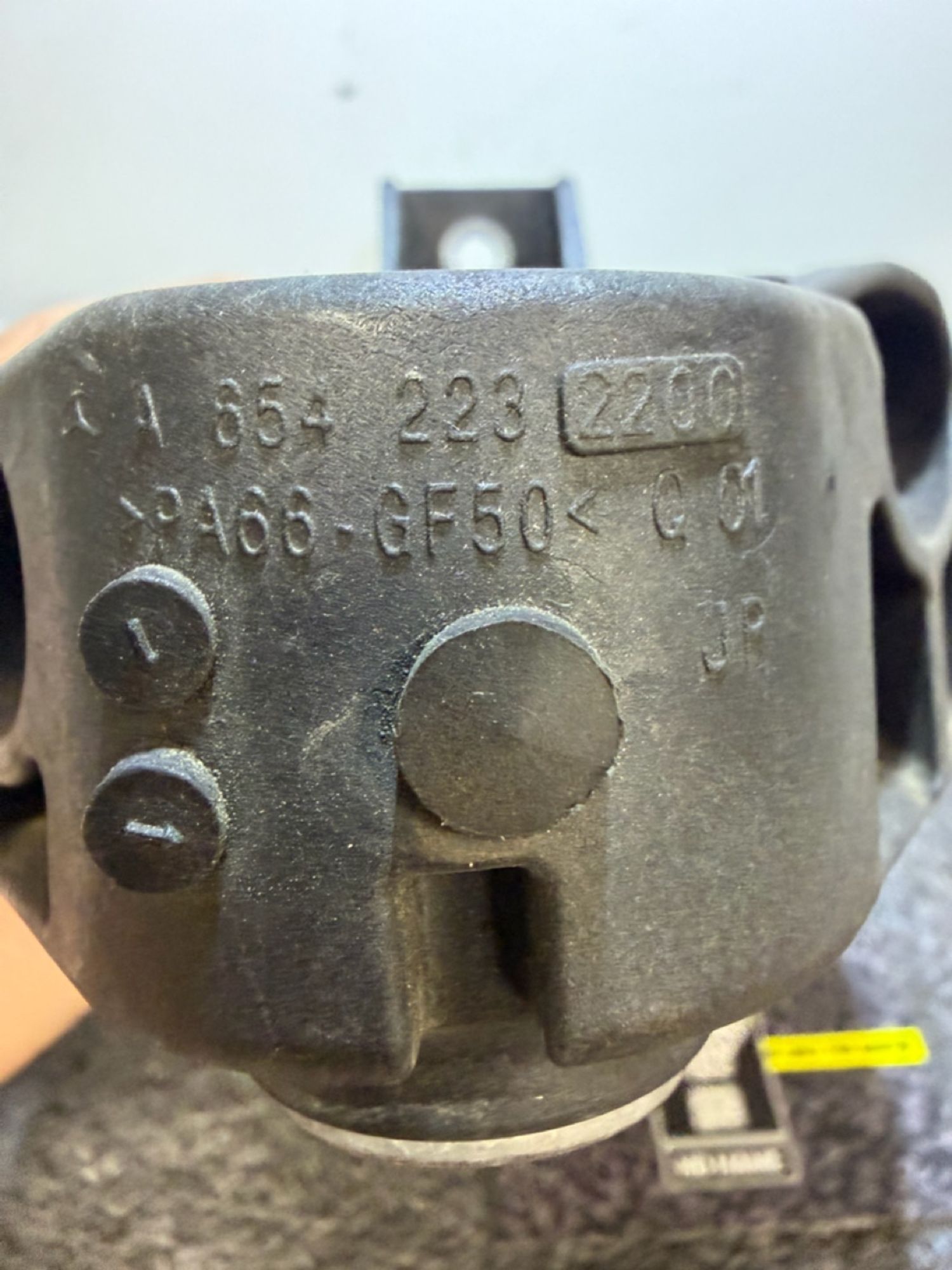 https://ycs.partsauto.market/partsauto-images/thmbs/userImages/57a1490c760884948c1593ca7cc92ed5/part/31216cf3-864c-467e-a85c-940ea9c19c4a_1776866821385.jpg